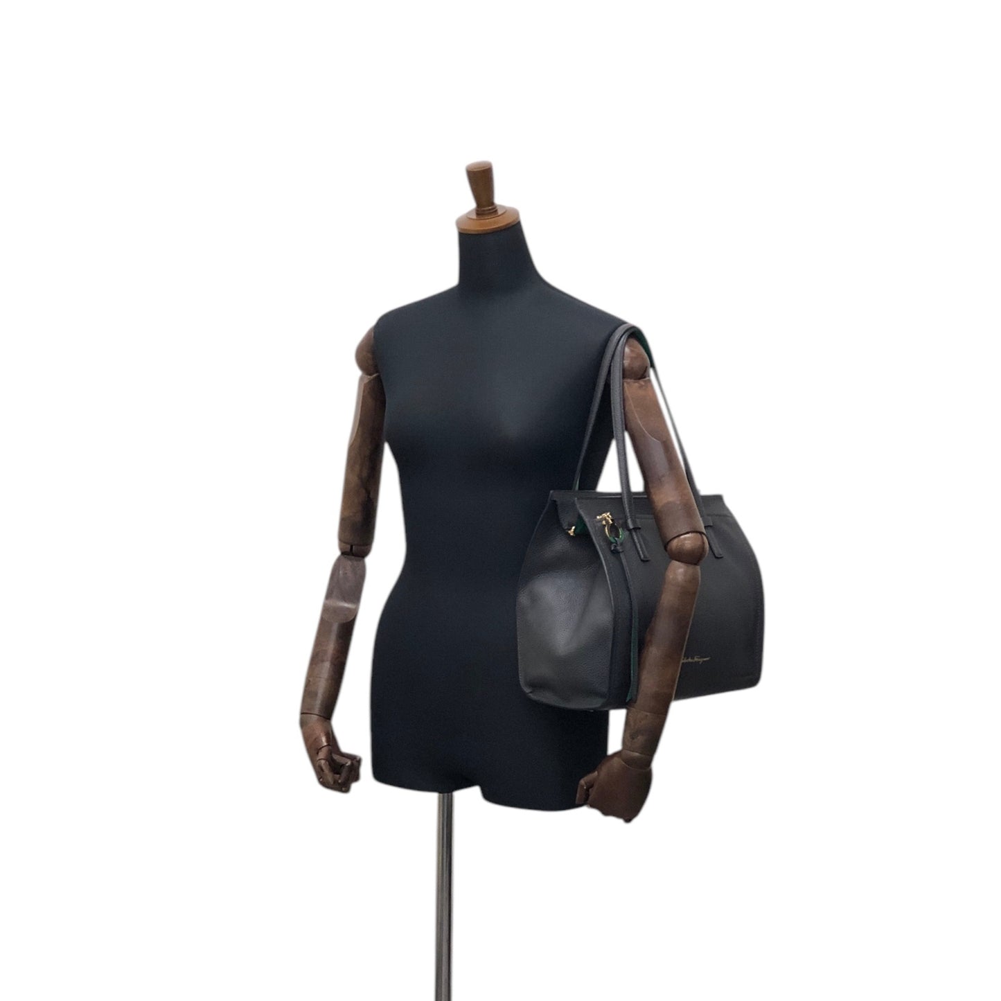 Salvatore Ferragamo Gancini Shoulder bag Gray Vintage 8i2f66