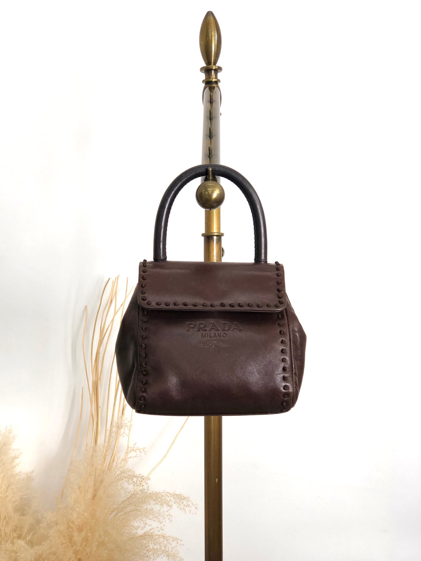 PRADA Logo Embossed Small Handbag Brown Vintage 5zhkhc
