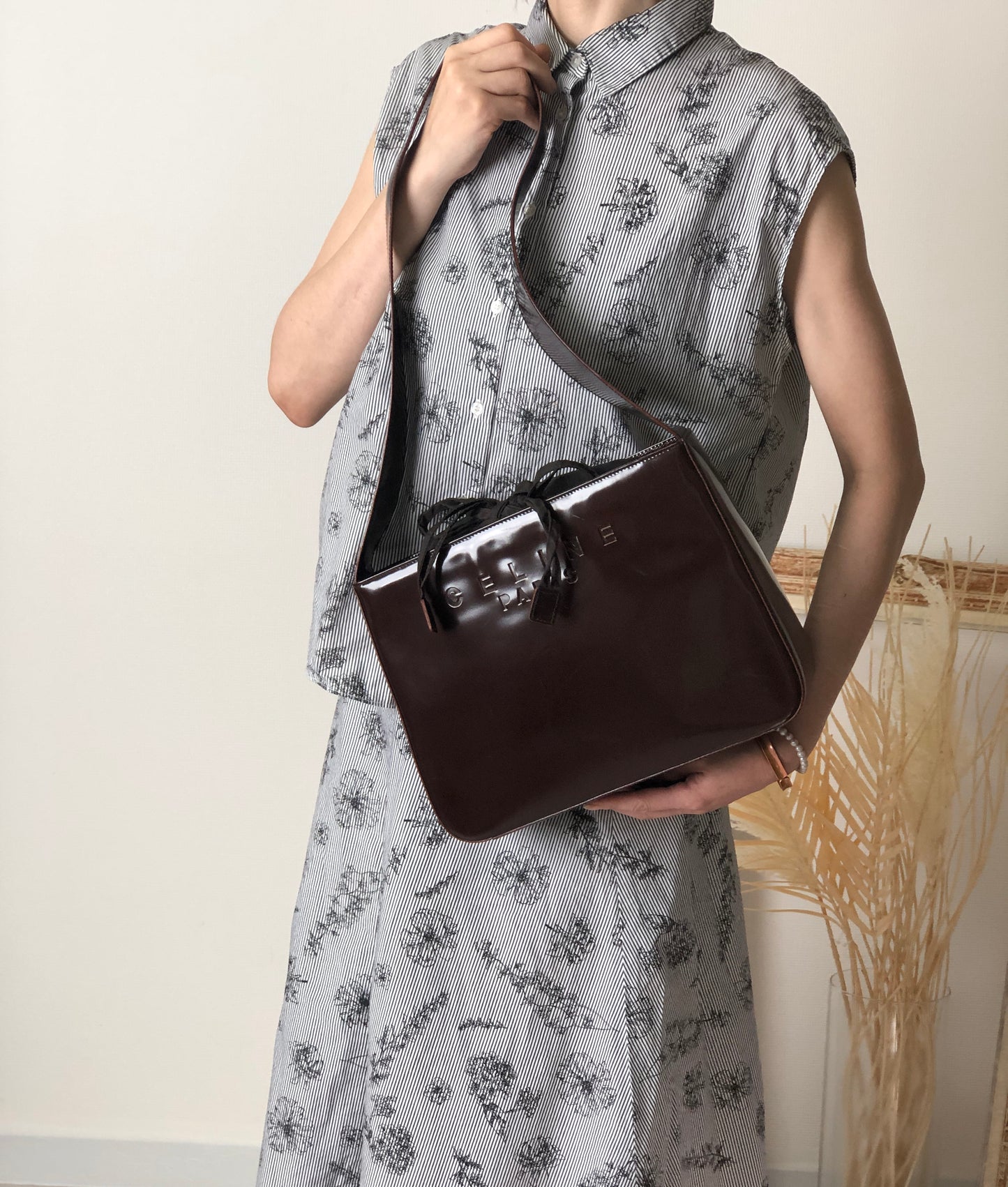 CELINE Logo Embossed Shoulder bag Brown Vintage e4mff8