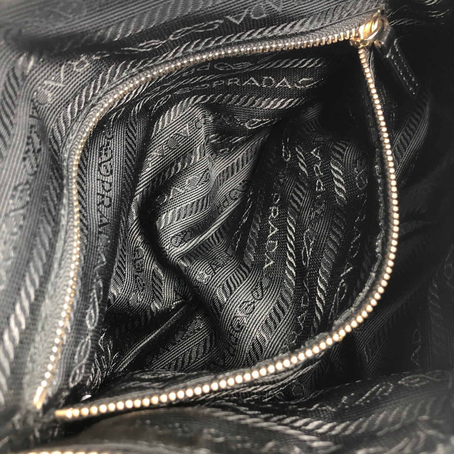 PRADA Logo Embossed Handbag Black Vintage fu6tga