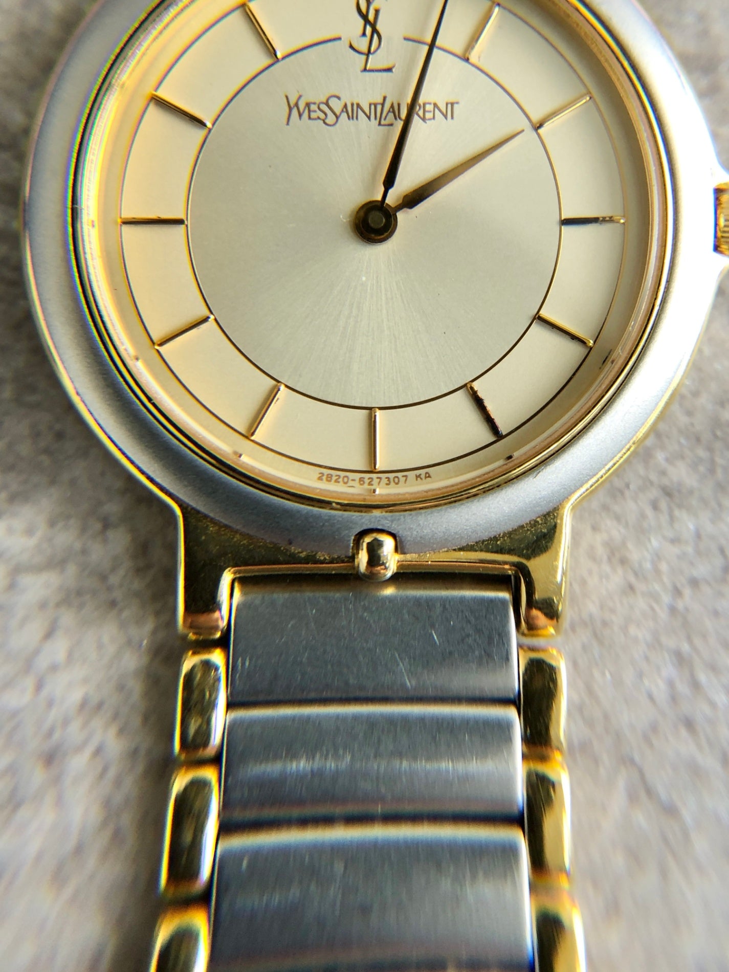 Yves Saint Laurent YSL Logo Quartz Watch Silver×Gold Vintage yyi2d7