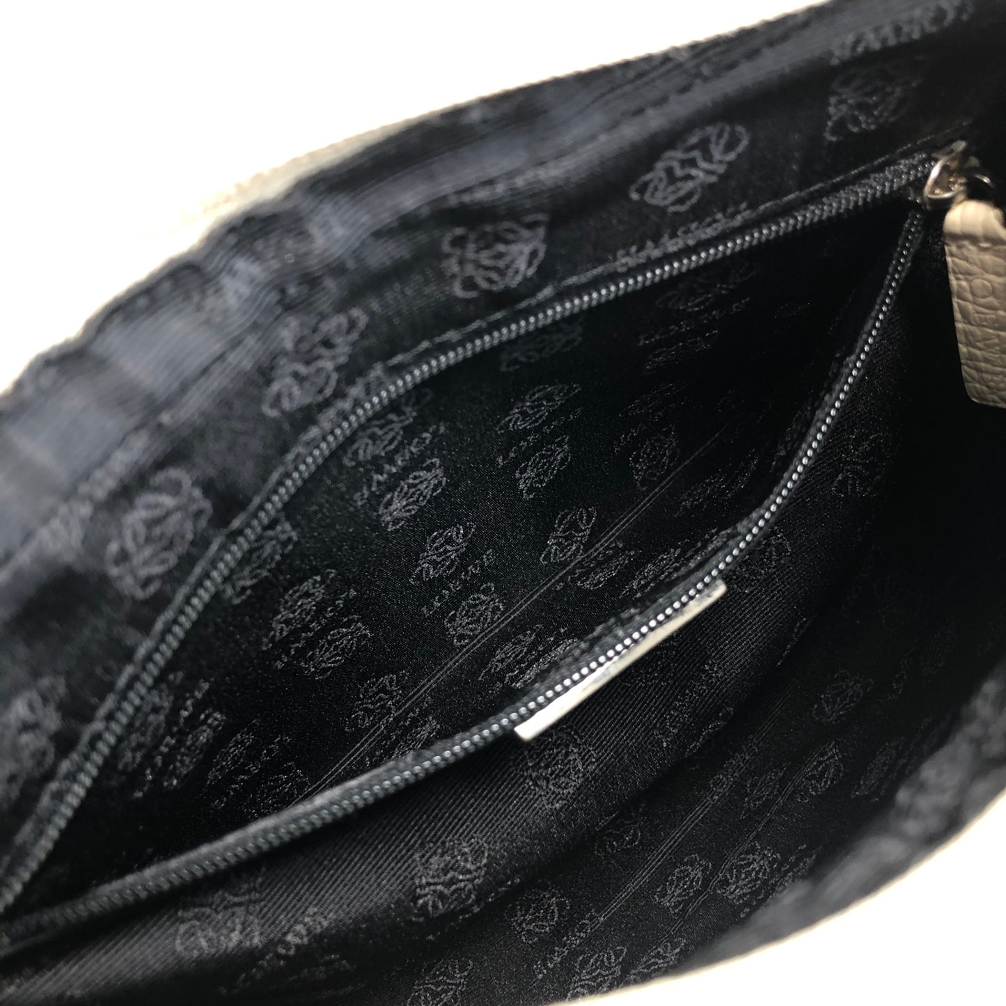 LOEWE Logo Embossed Shoulder bag Hobobag Ivory Vintage 4kksw6