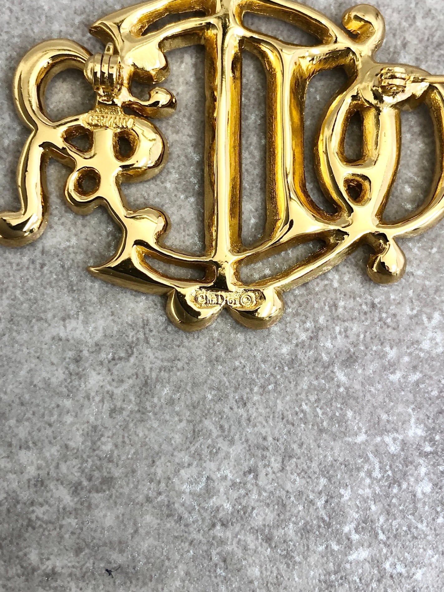 Christian Dior 徽章水鑽胸針金色復古 zsia4m
