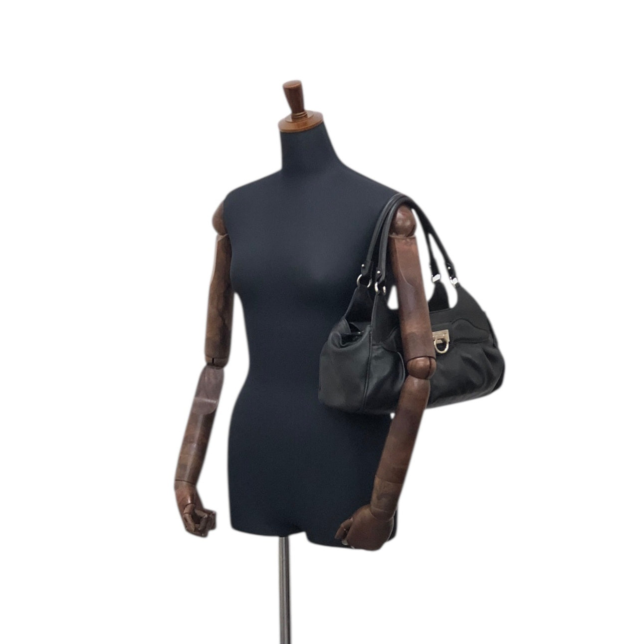 Salvatore Ferragamo Gancini Handbag Black Vintage ehywma
