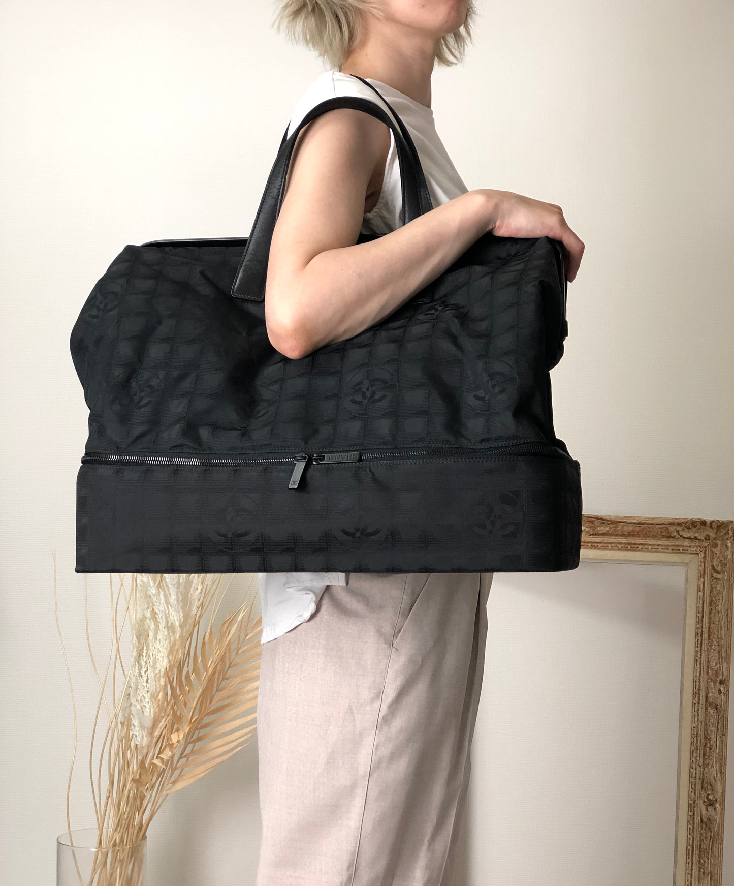 CHANEL New Travel Line Handbag Boston bag Black Vintage 3b2rcw