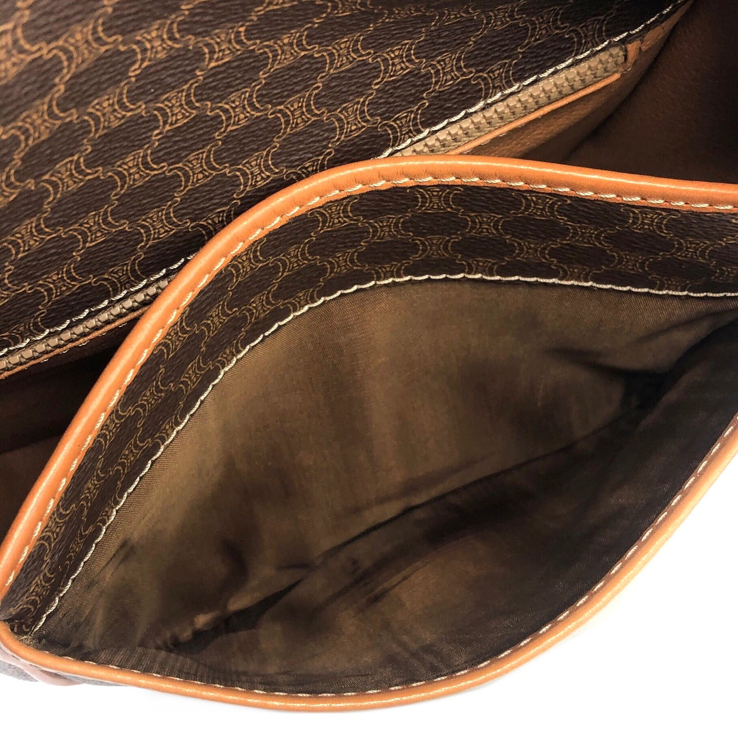 CELINE Macadam Blason Buckle Crossbody Shoulder bag Brown Vintage yge8nd