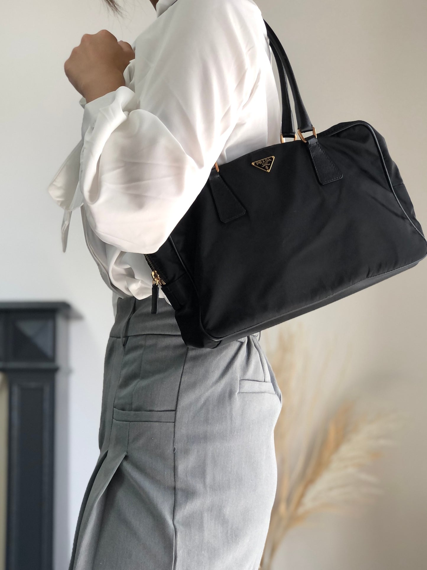 PRADA Tessuto Triangle Logo Small Boston bag Handbag Black Vintage jgrnxc