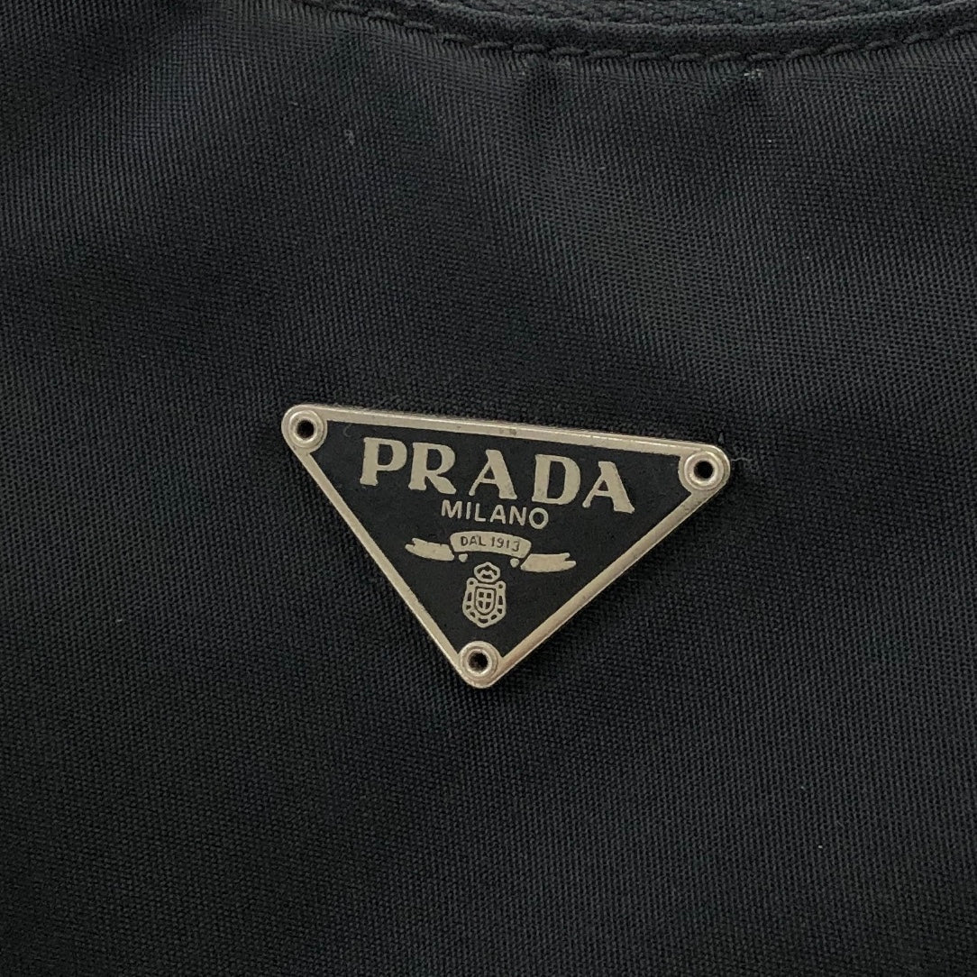 PRADA 三角形標誌尼龍手提包 Hobobag 黑色復古 df2ij3