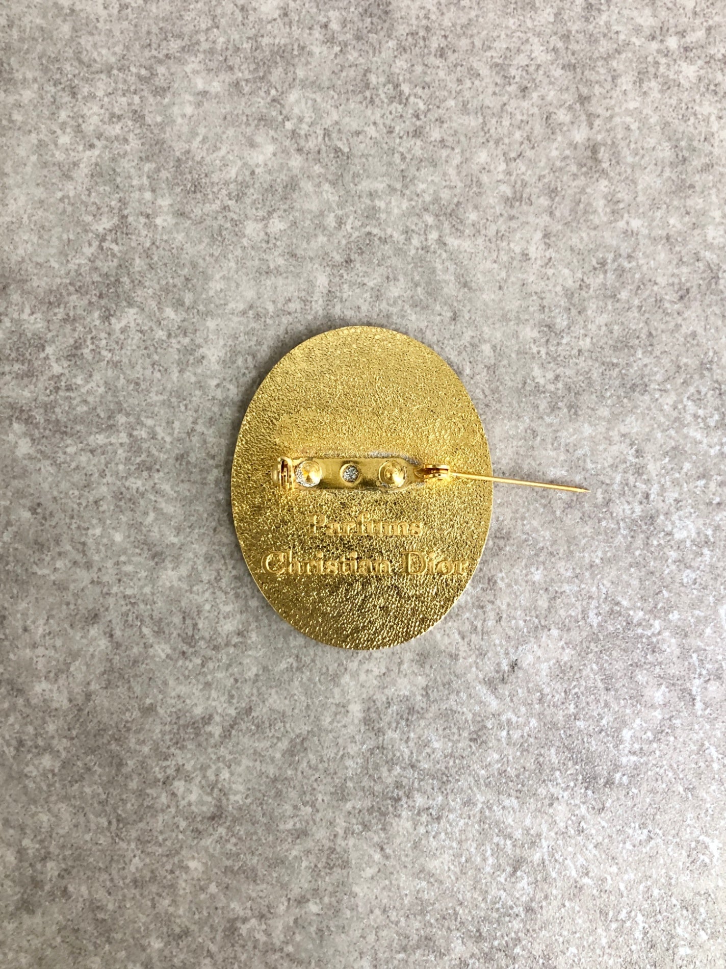 Christian Dior Oval Gold Vintage ccf47n