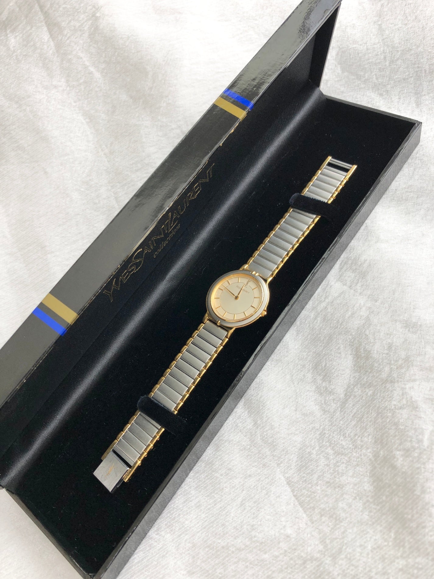 Yves Saint Laurent YSL Logo Quartz Watch Silver×Gold 4620-E62267Y Vintage iymii4