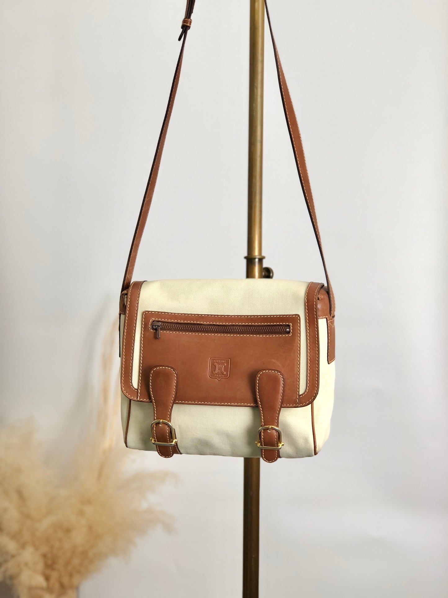 CELINE Blason Shoulder bag White×Brown Vintage ue3evj