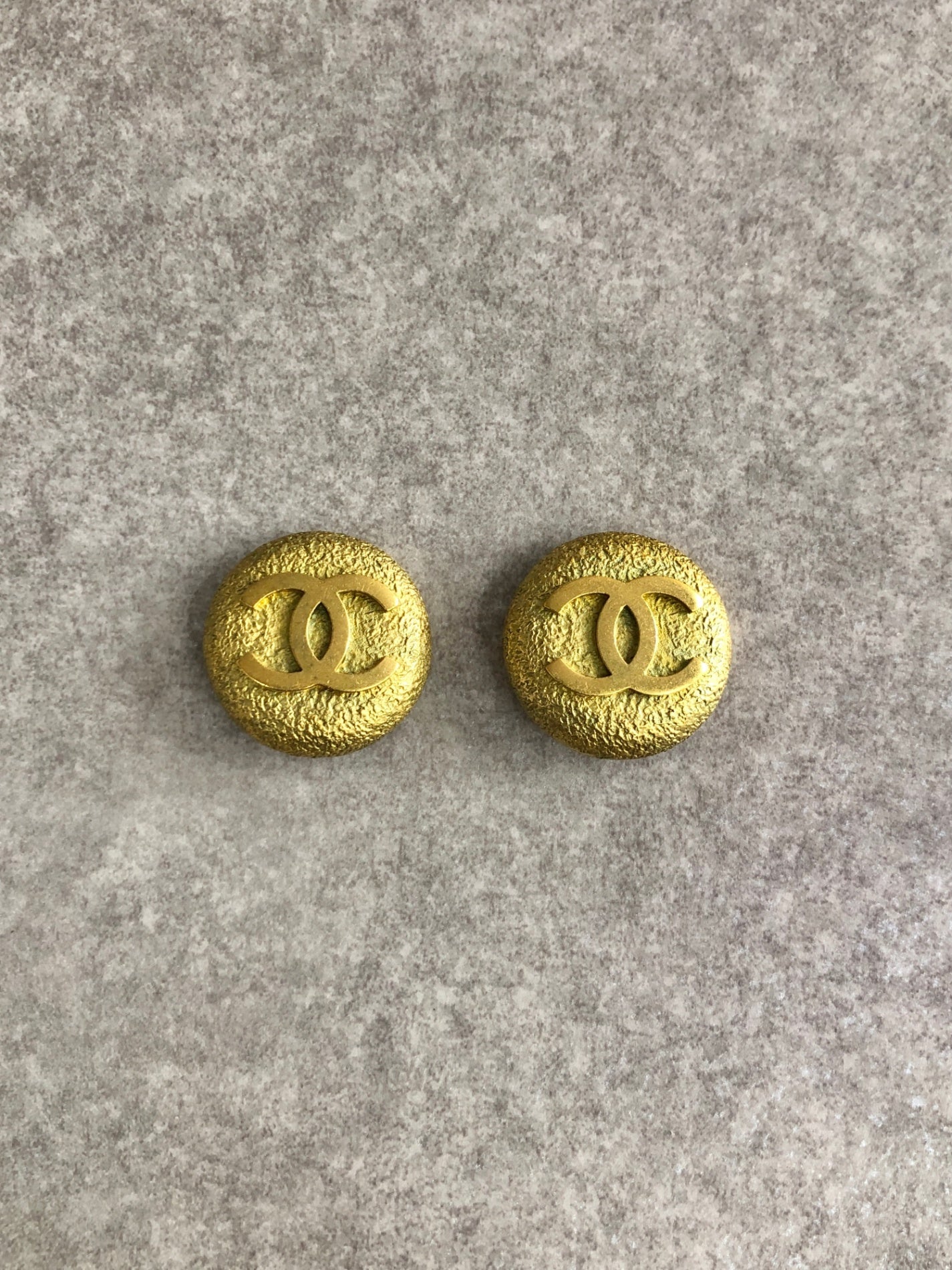 CHANEL Coco Mark Earrings Gold Vintage uuxf7n