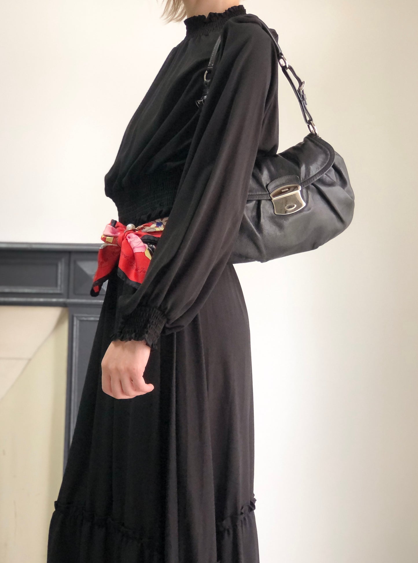 PRADA Logo Front Buckle Shoulder bag Black Vintage 4b8iuy