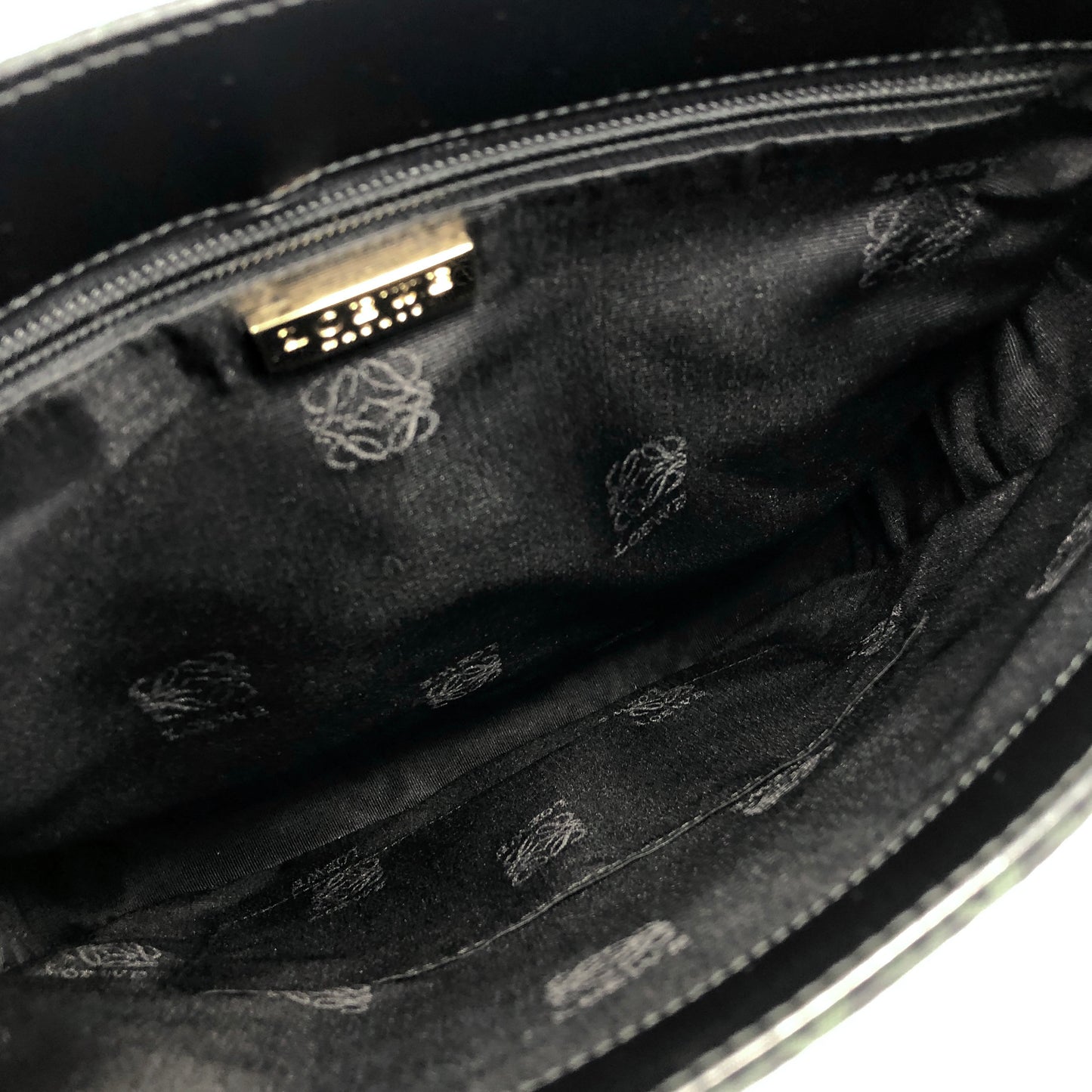 LOEWE Anagram Logo Full Patterns Fabric Shoulder bag Black Vintage 7hprps