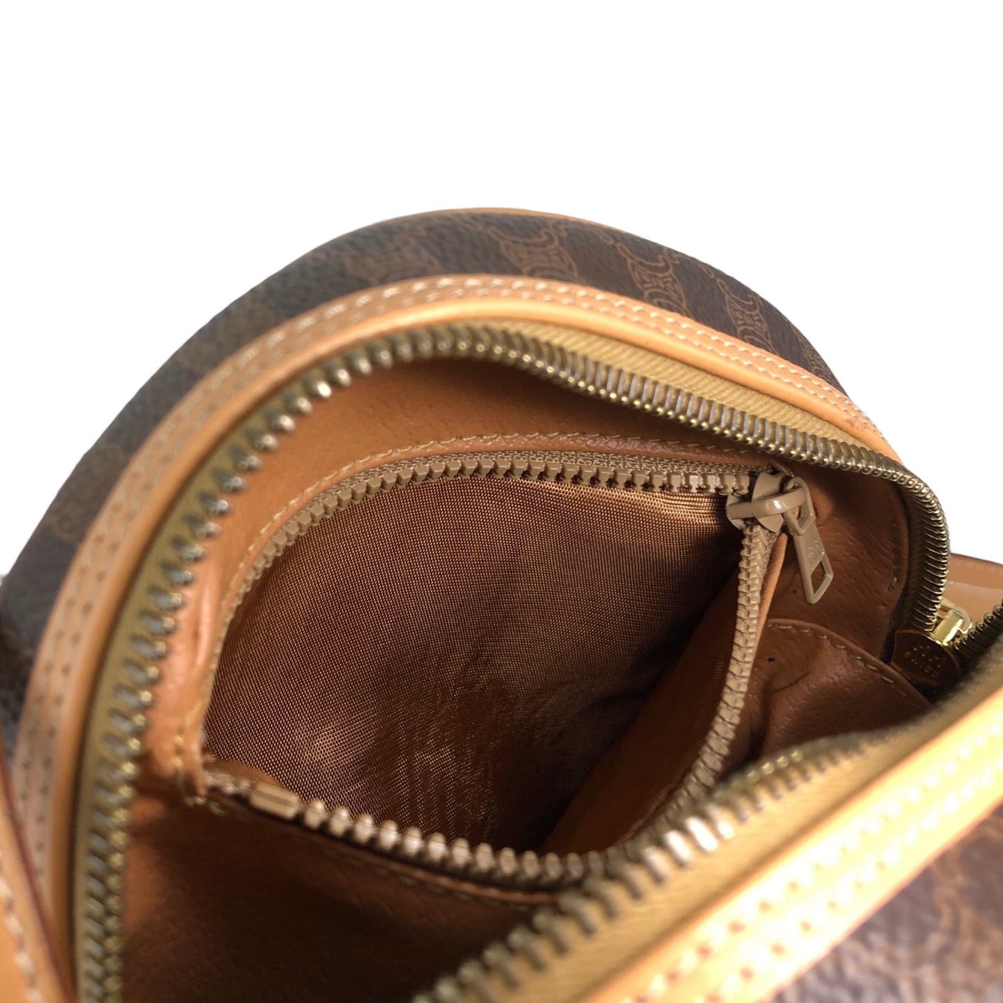 CELINE Macadam Blason Round Shoulder bag Brown Vintage teecbu