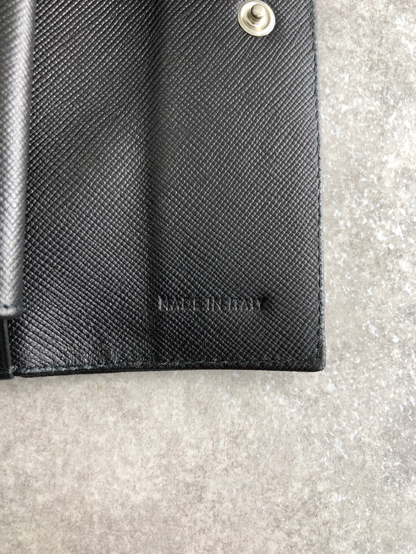 PRADA Triangle Logo Trifold Wallet Black Vintage kiyi6h