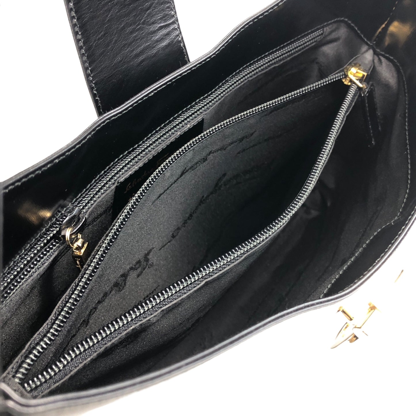 Salvatore Ferragamo Gancini Shoulder bag Black Vintage j6g6xf