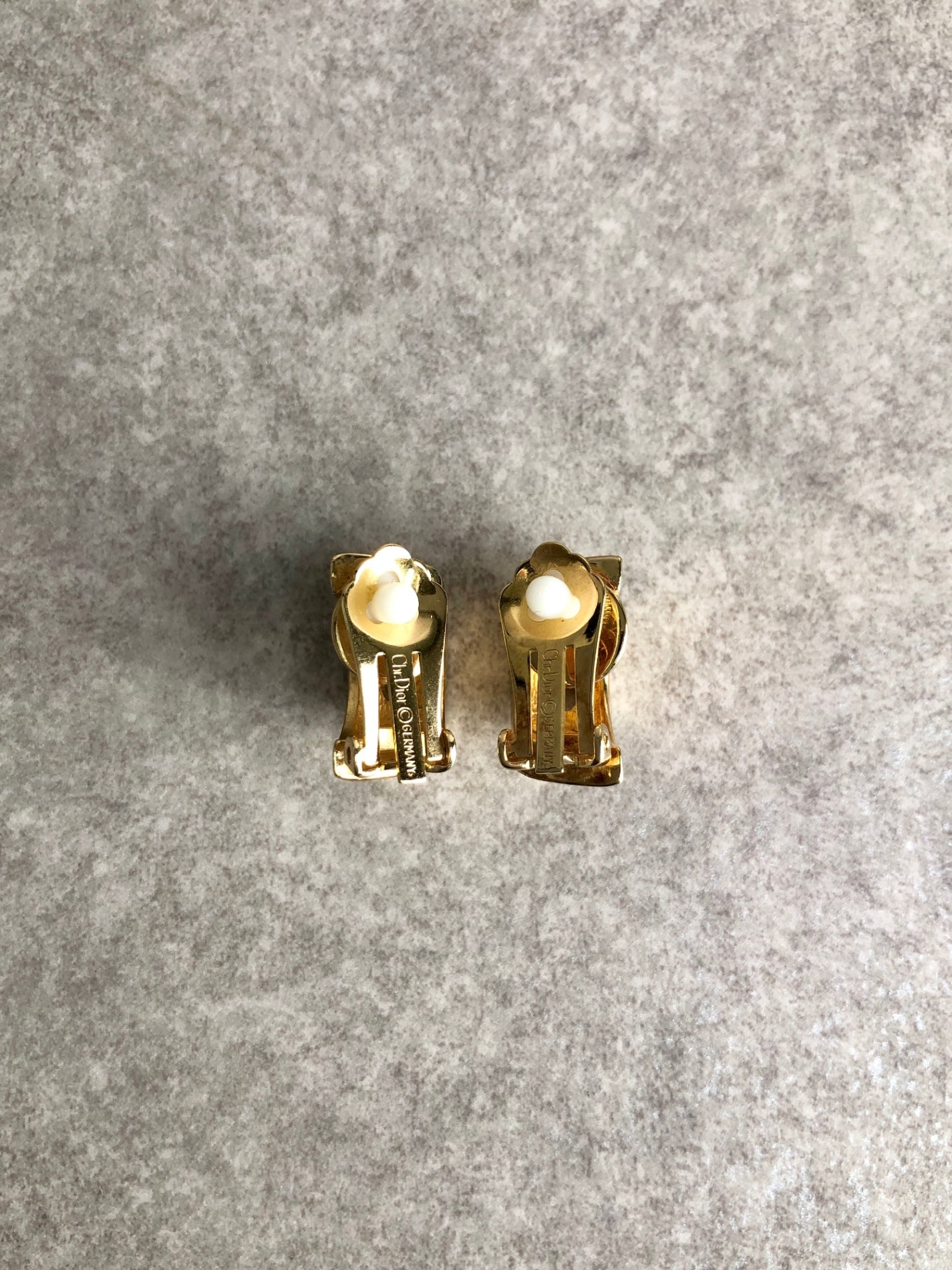Christian Dior CD Logo Rhinestone Earrings Gold Vintage iu7irr