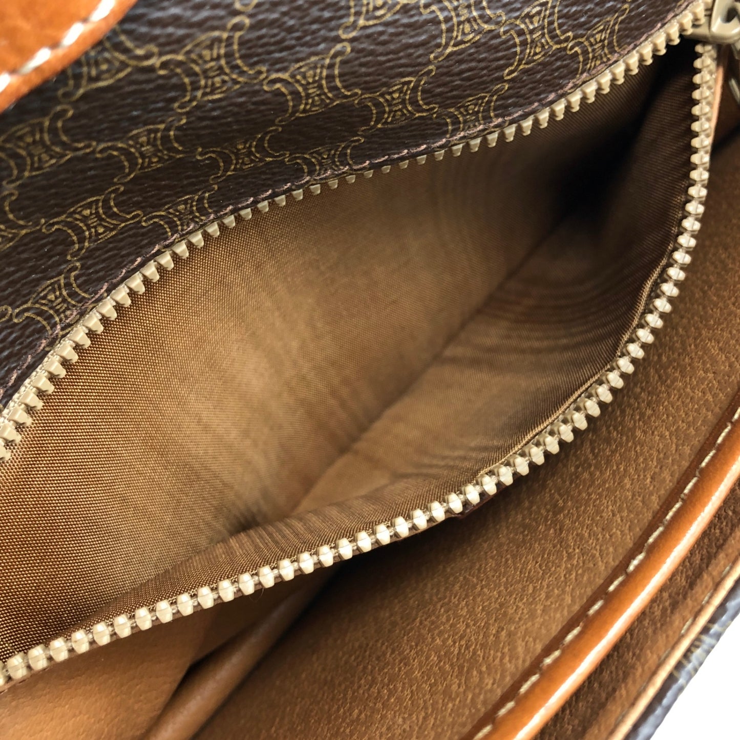 CELINE Macadam Blason Shoulder bag Brown Vintage ix2eki