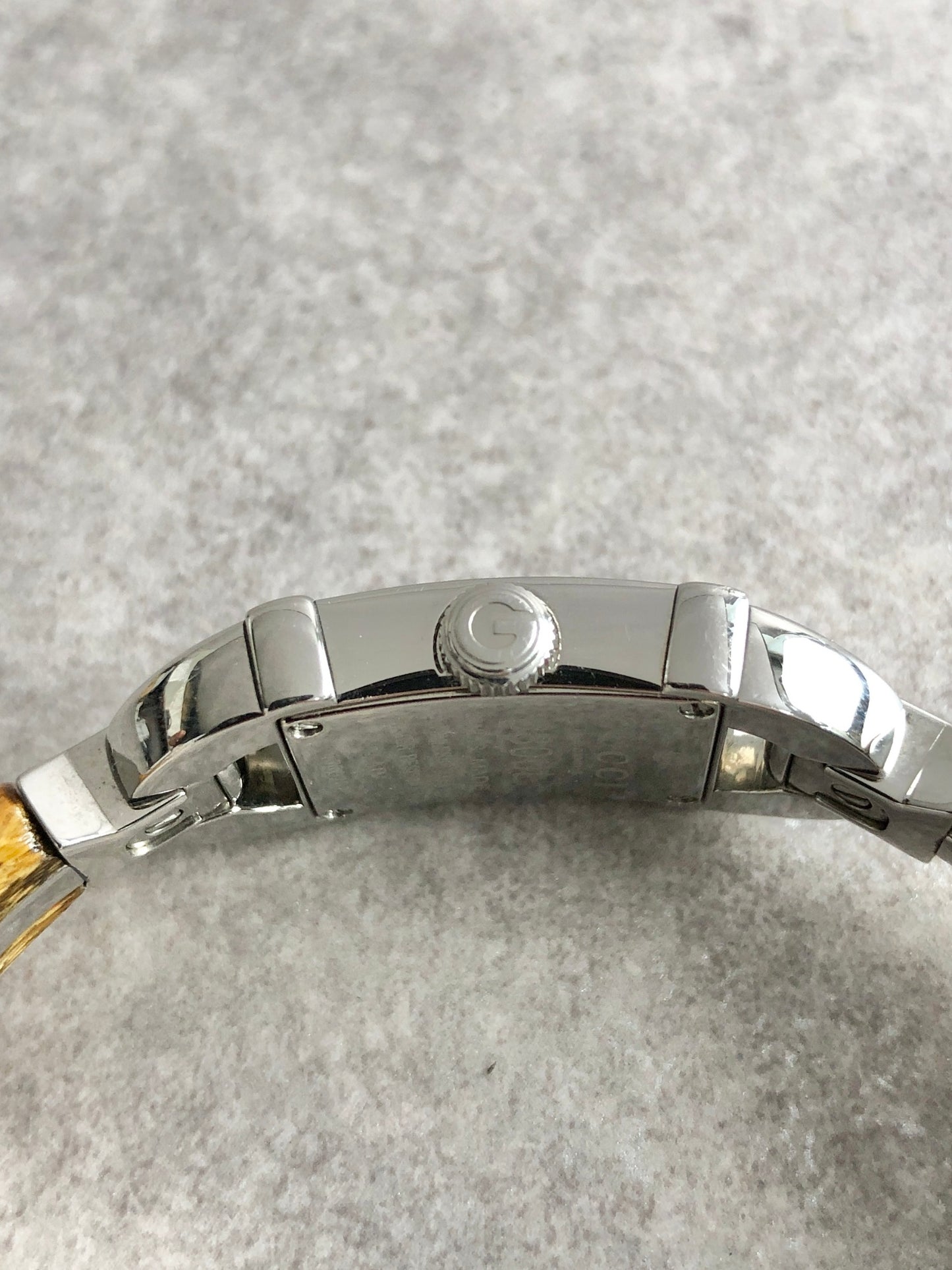 GUCCI Bamboo Quartz Watch Silver×Brown 6800L Vintage 3iryj8