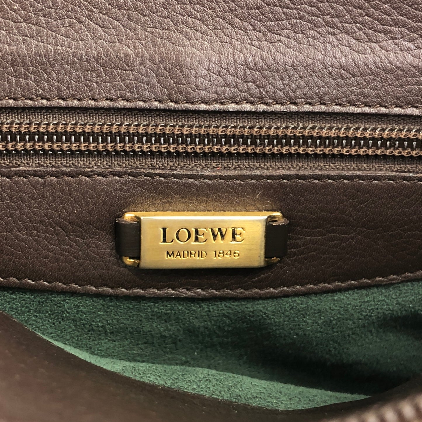 LOEWE Logo Embossed Shoulder bag Brown Vintage fudn6n
