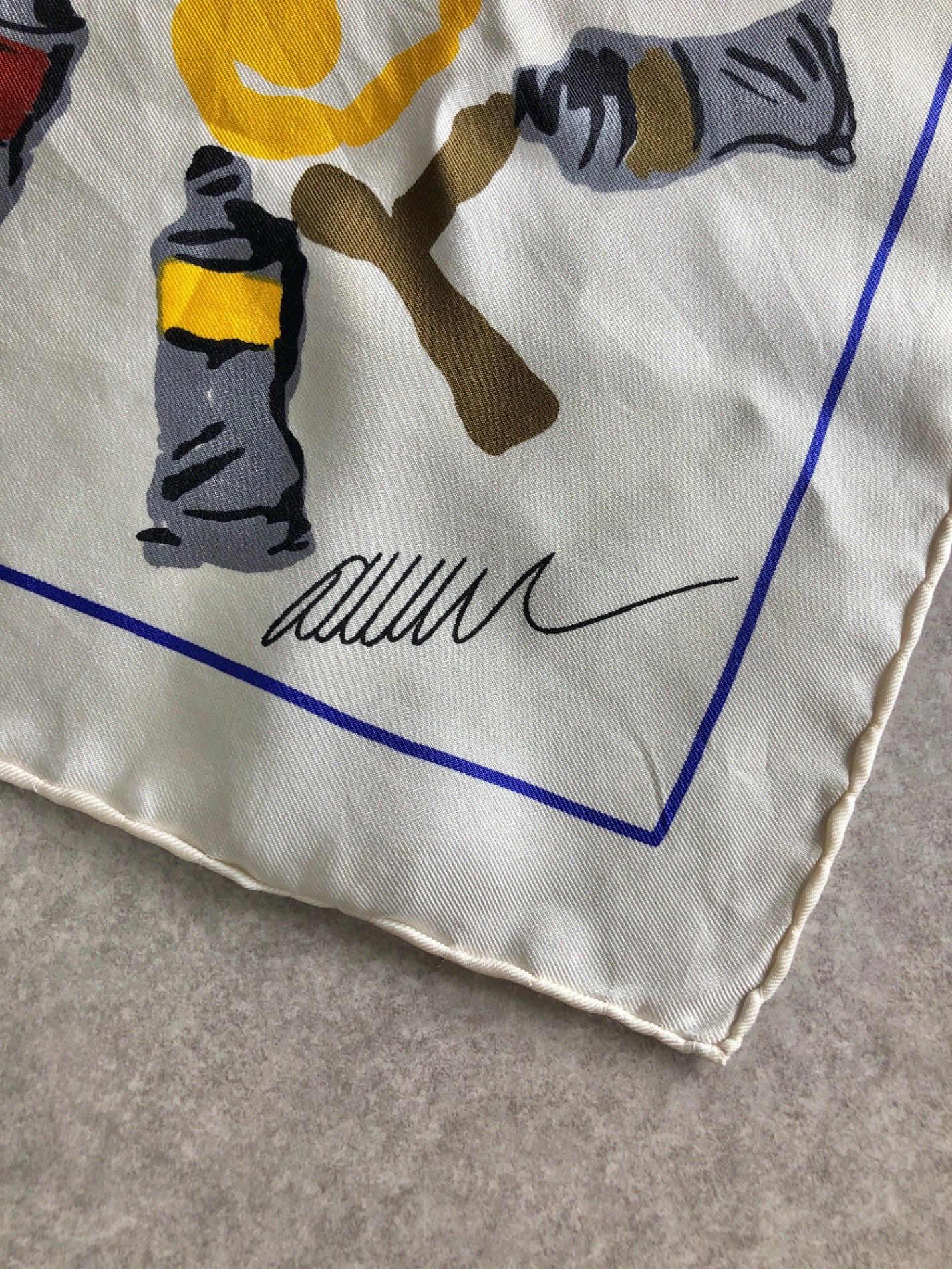 LOUIS VUITTON Scarf White Vintage 6x6gie