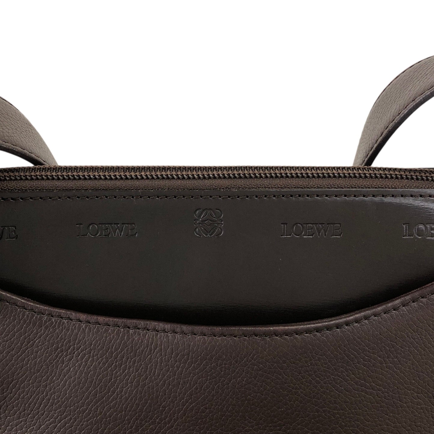 LOEWE Logo Embossed Shoulder bag Brown Vintage fudn6n