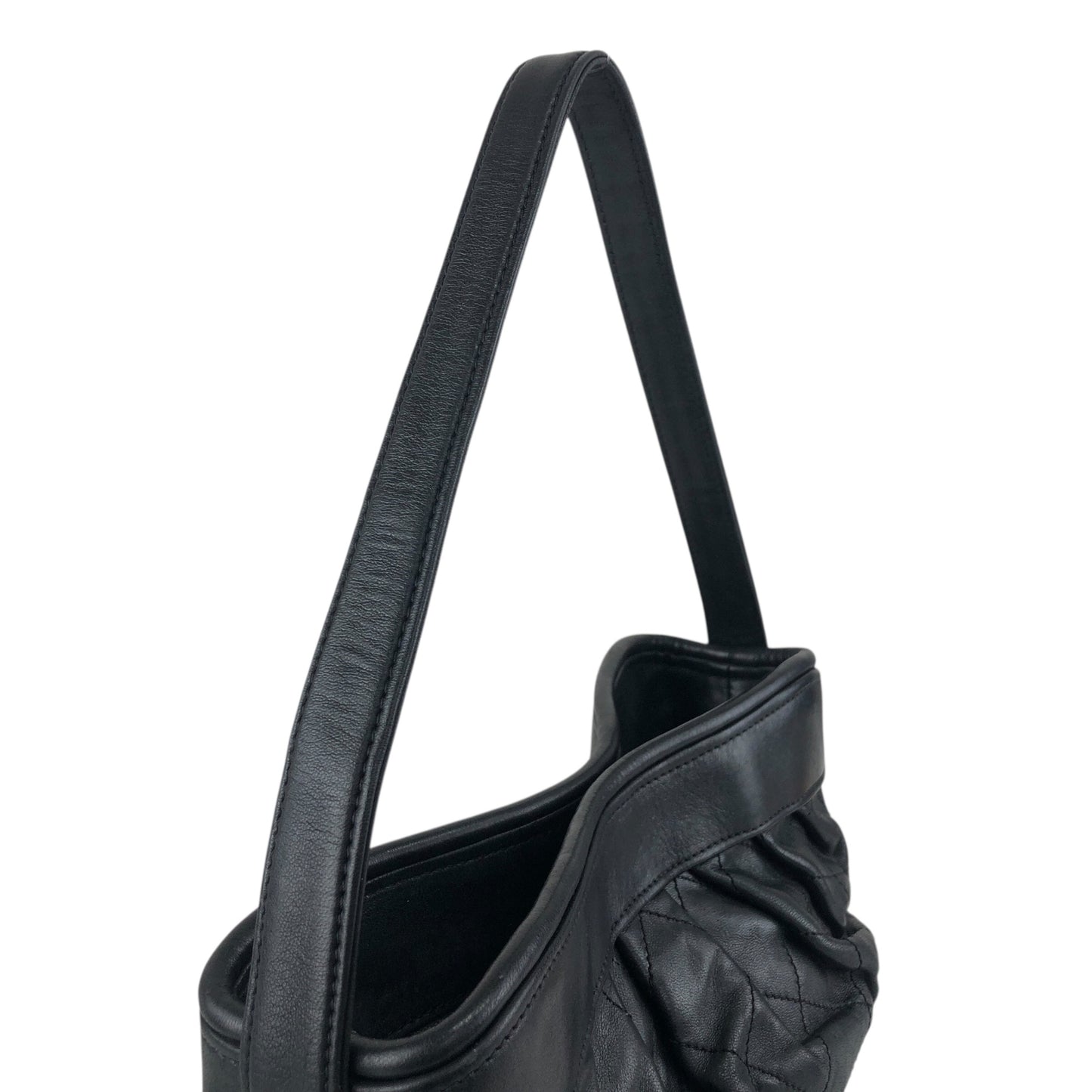 CHANEL Matelasse Logo Shoulder bag Black Vintage mwt523