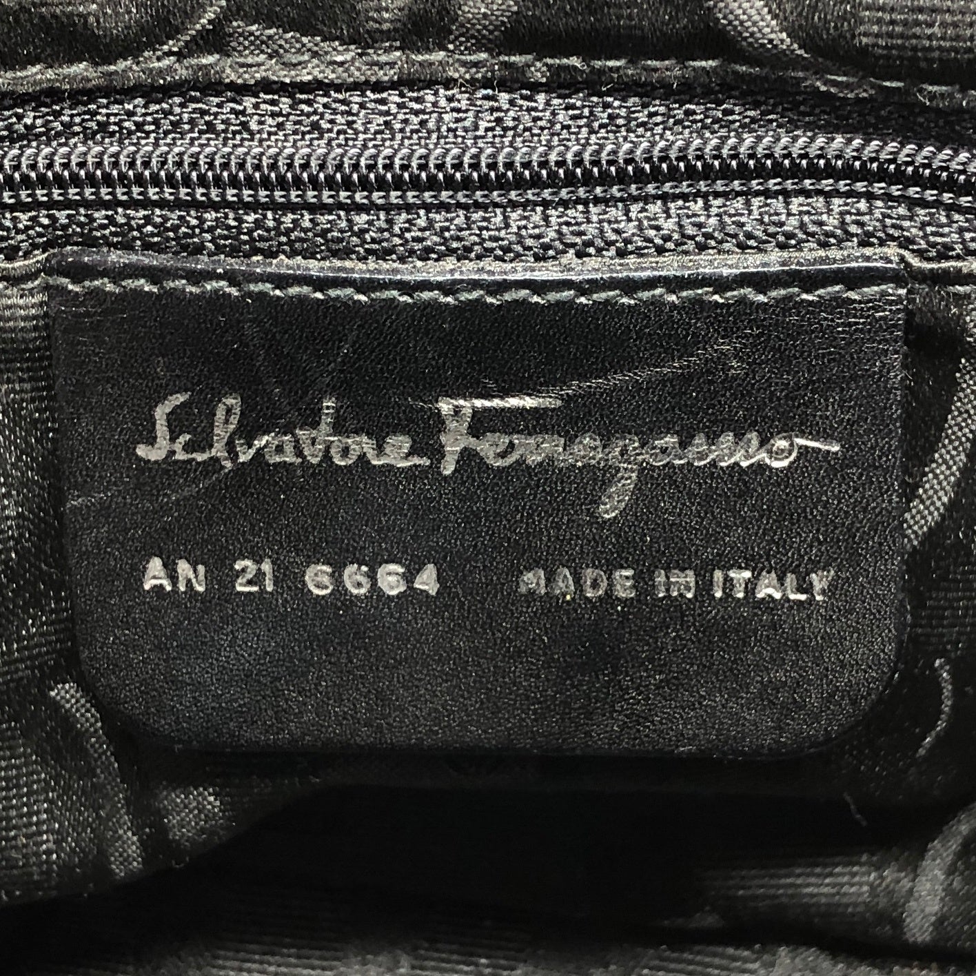 Salvatore Ferragamo Charm Two-way Handbag Shoulder bag Black Vintage jww5vi