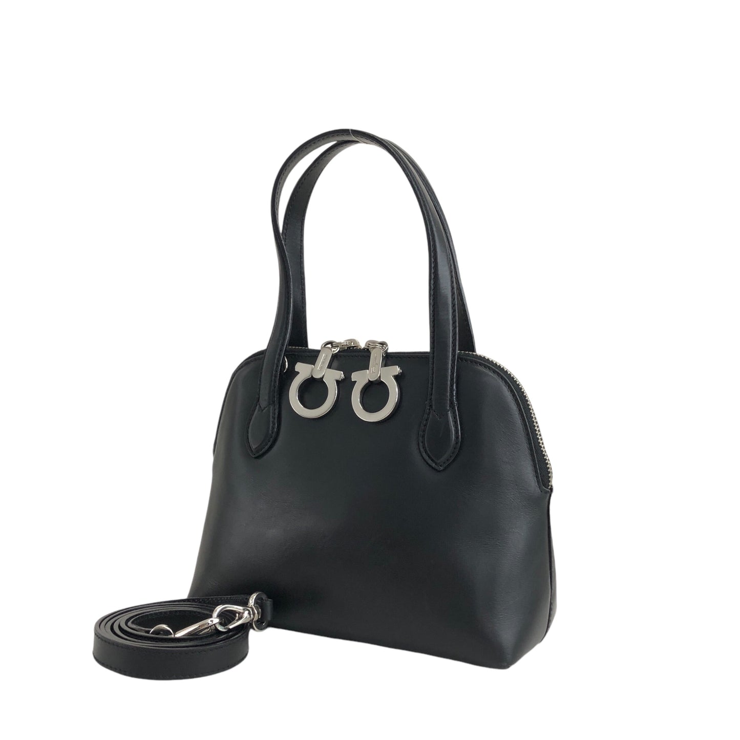 Salvatore Ferragamo Charm Two-way Handbag Shoulder bag Black Vintage jww5vi