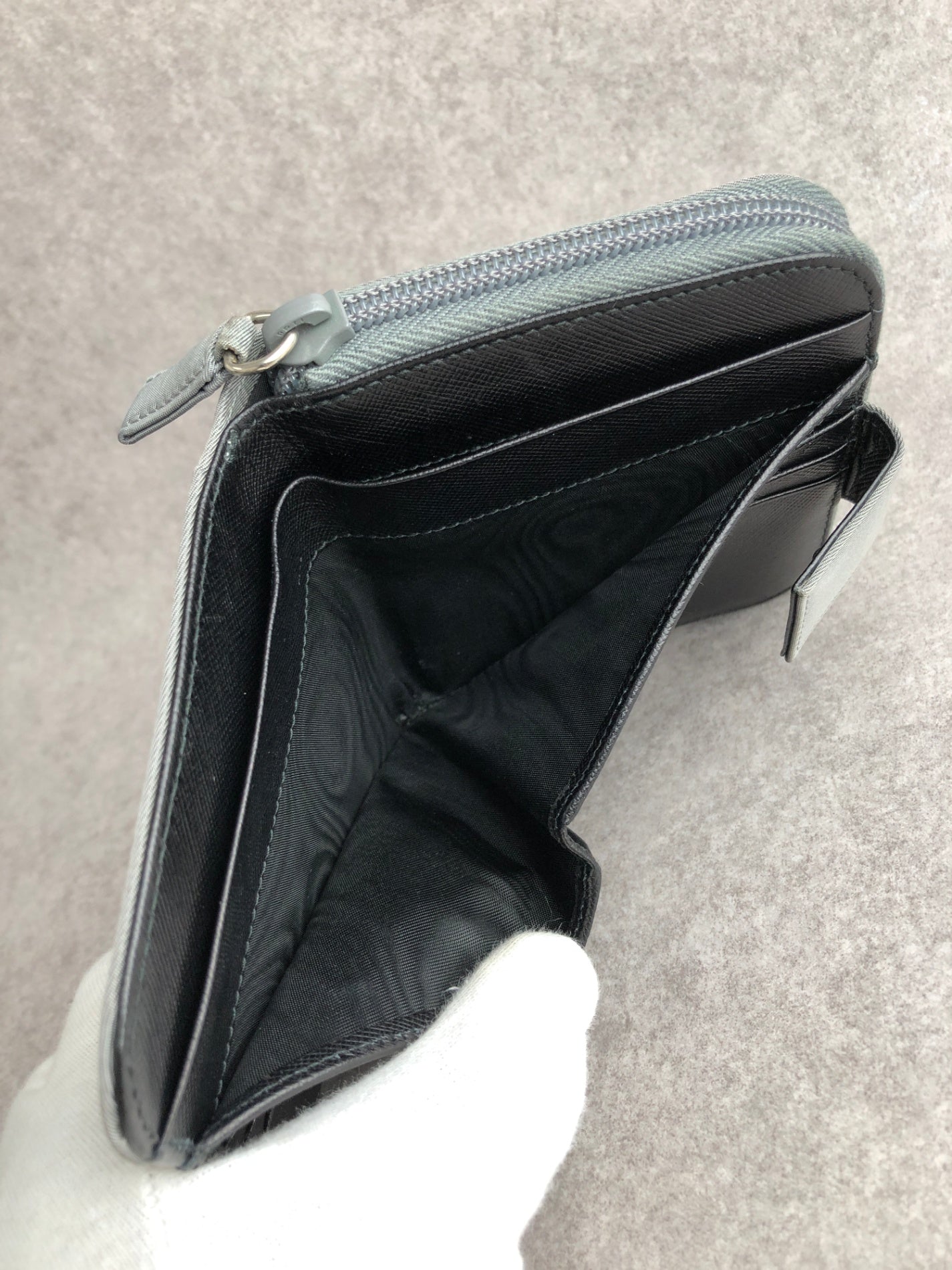 PRADA Tessuto Triangle Logo Folded Wallet Gray Vintage y6v82j