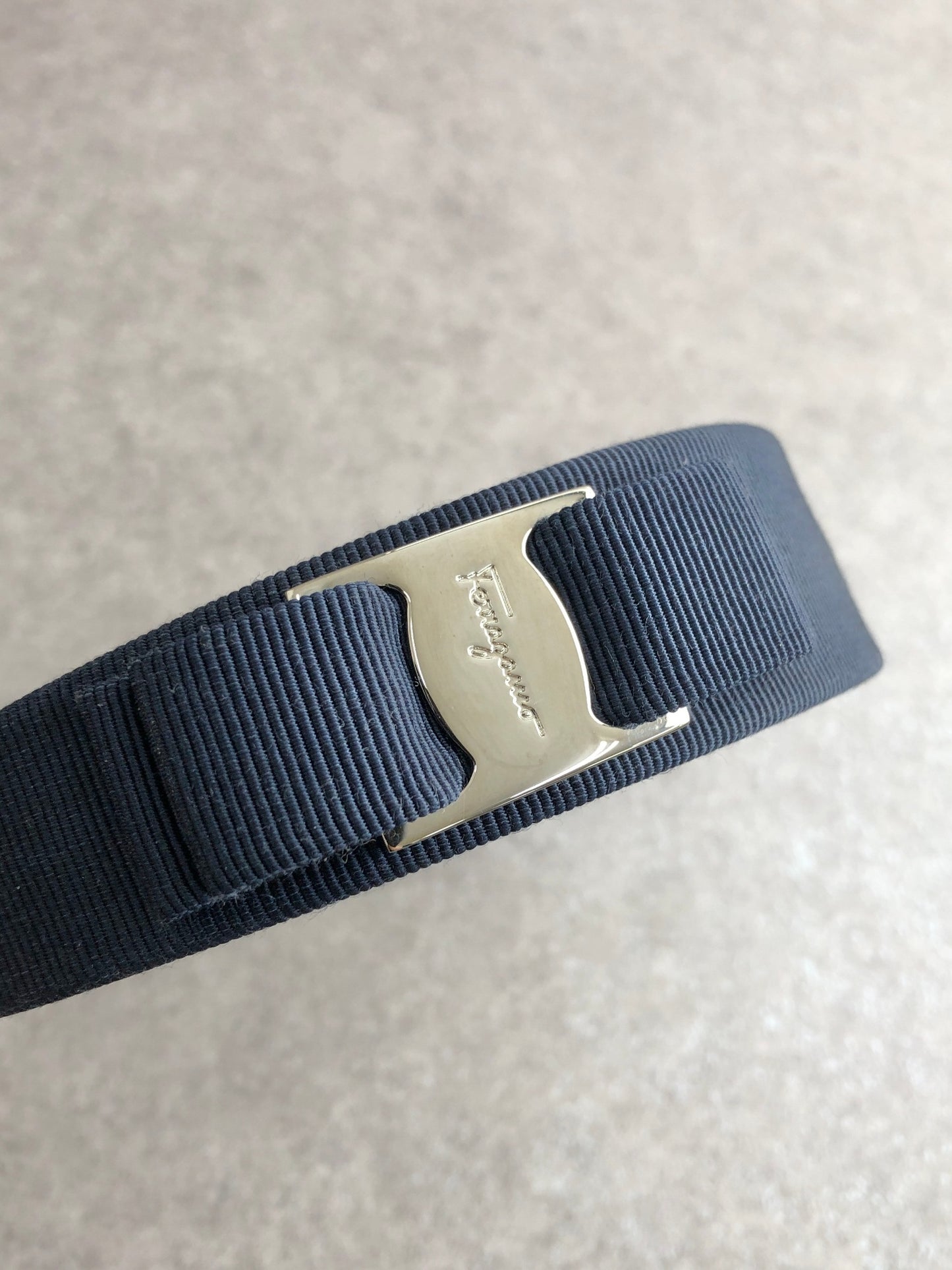 Salvatore Ferragamo Ribbon Motif Headband Navy Vintage tkaw42