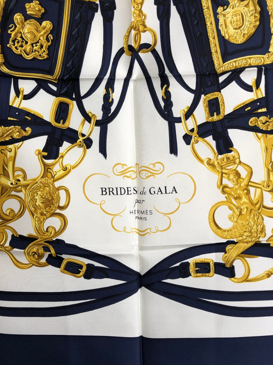 HERMES Silk Scarf Blue Vintage ivxc5w