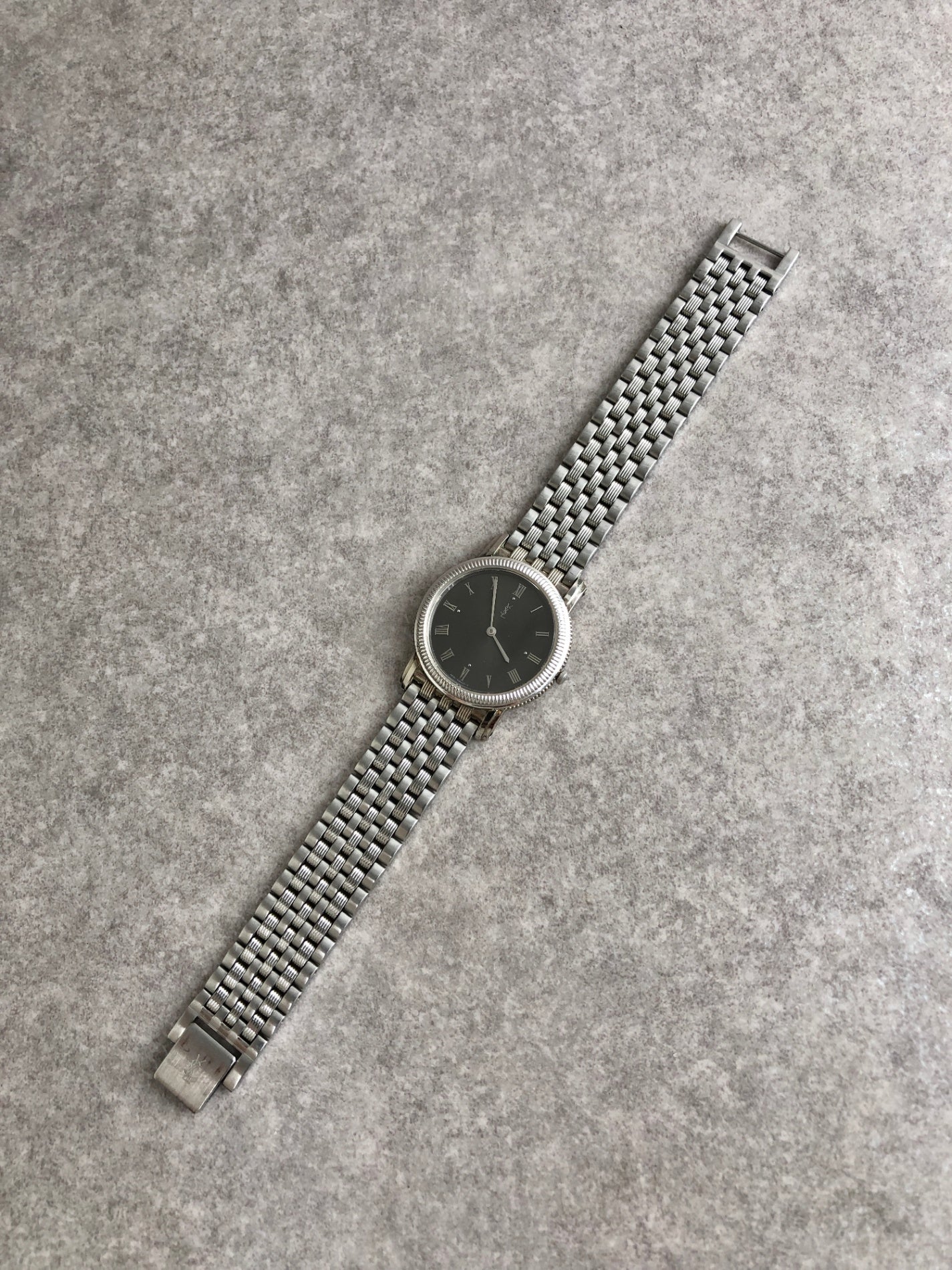 Yves Saint Laurent Quartz Watch Silver 4625-E67803 Vintage 7kg3d6