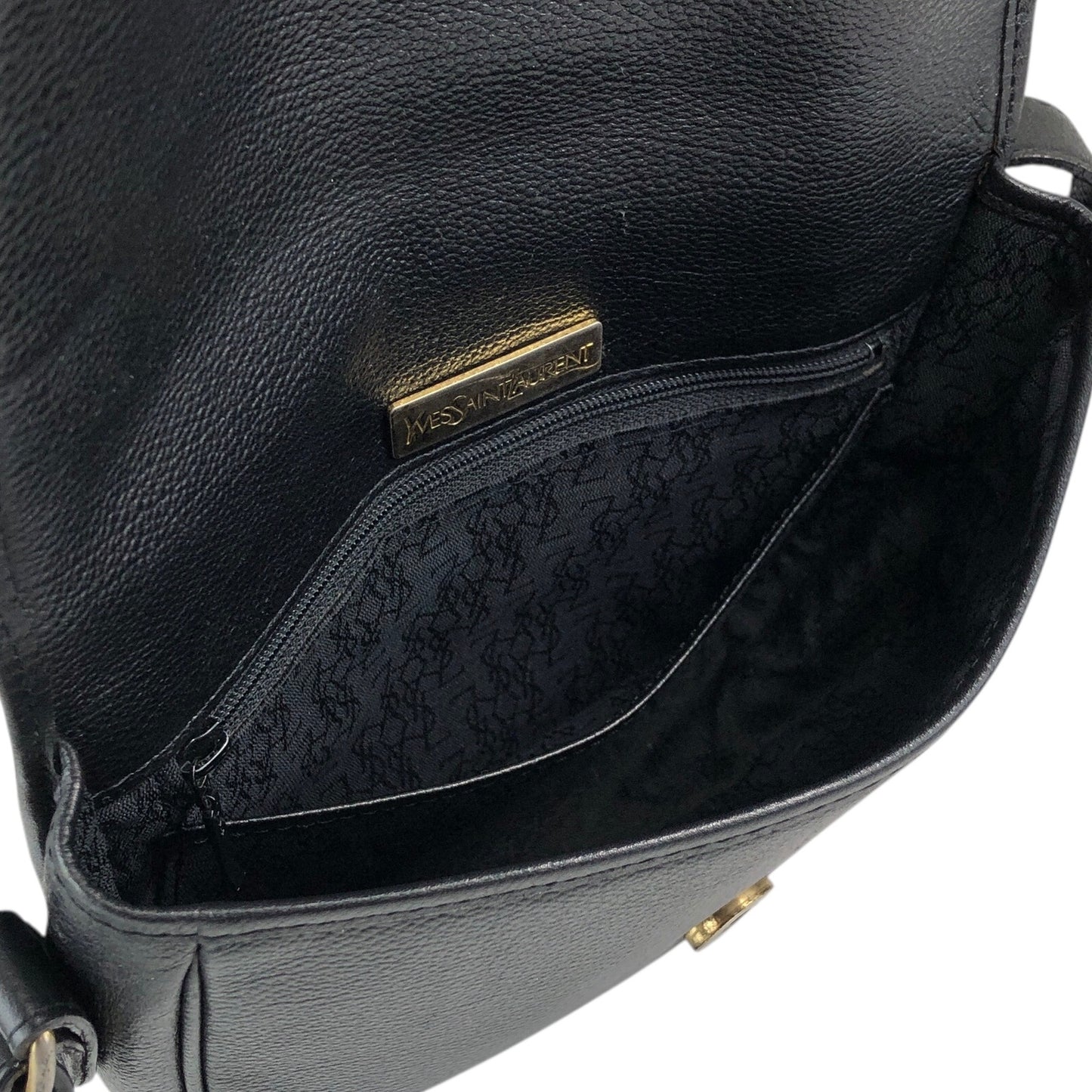 Yves Saint Laurent YSL Logo Flap Shoulder bag Black Vintage hrxn3f
