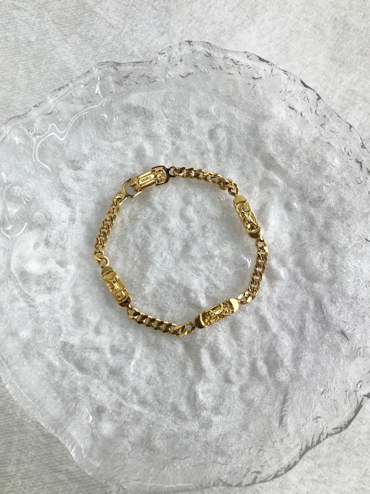 CELINE Horse Carriage Bracelet Gold Vintage reb2u4