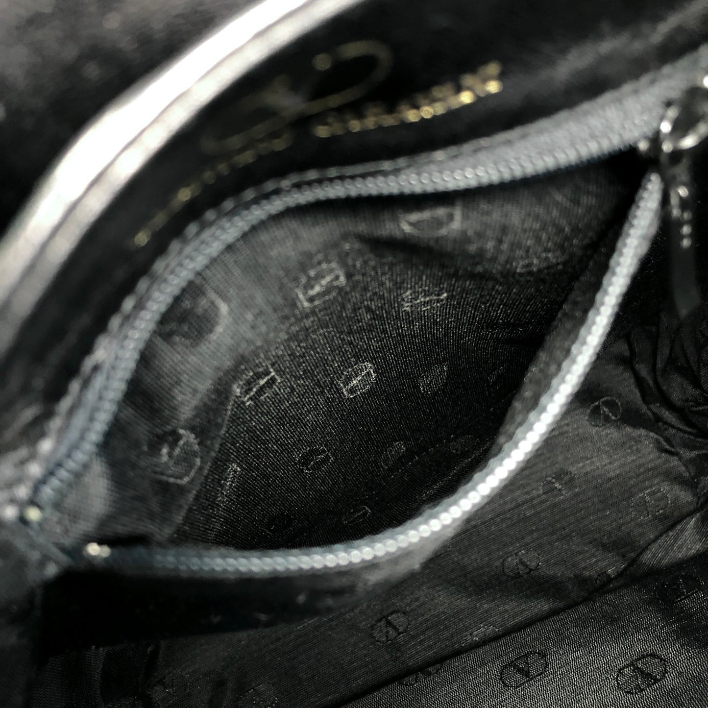 VALENTINO GARAVANI Medal Motif Backpack Black Vintage y7zdsr