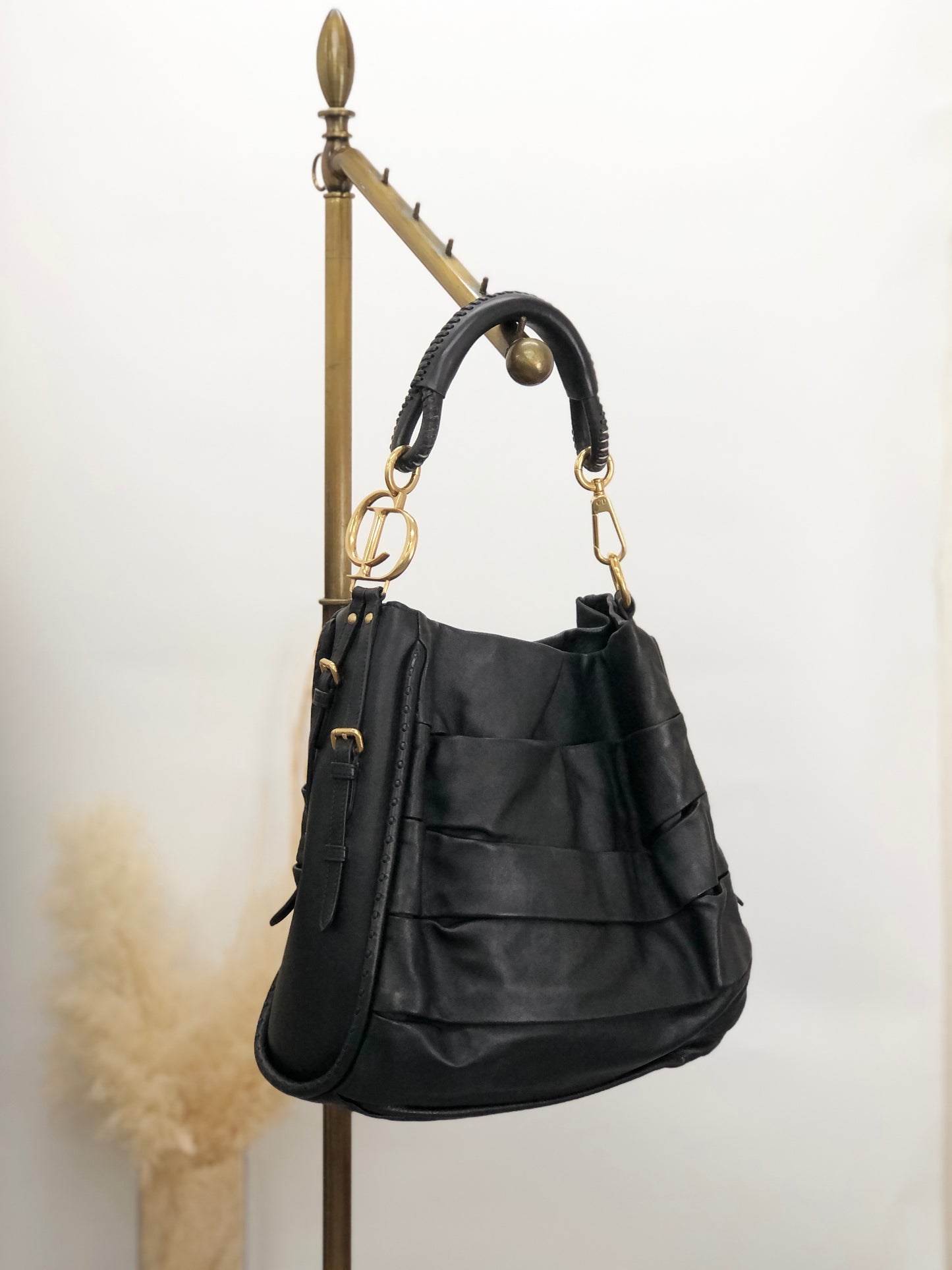 Christian Dior CD Logo Motif Shoulder bag Black Vintage vvdiyc