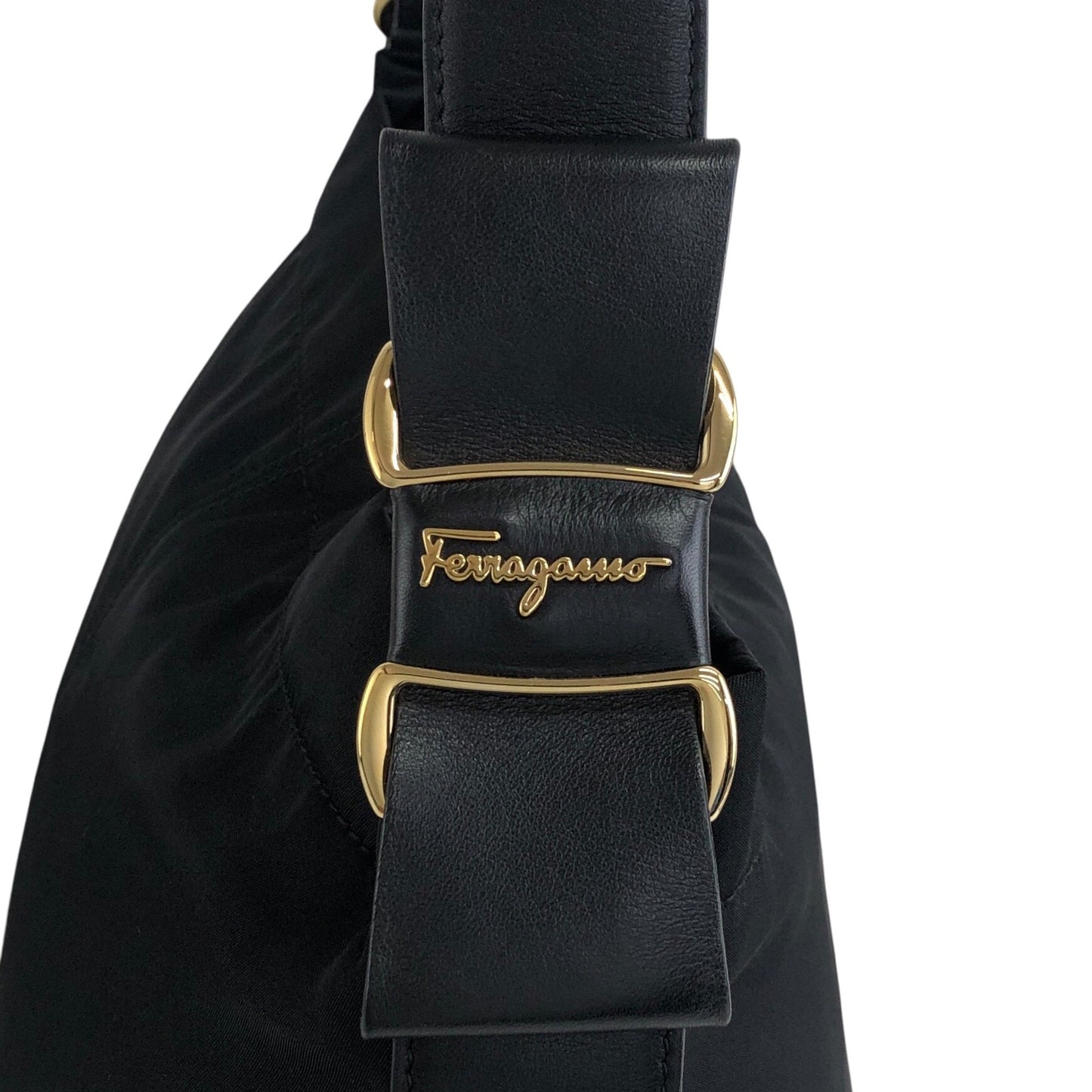 Salvatore Ferragamo Vala Ribbon Shoulder bag Hobobag Black Vintage j5vaua