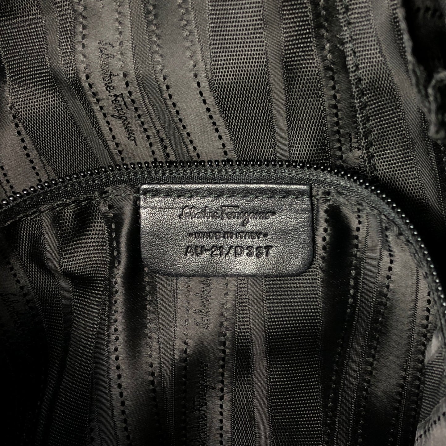 Salvatore Ferragamo Vala Ribbon Shoulder bag Hobobag Black Vintage ayh78w