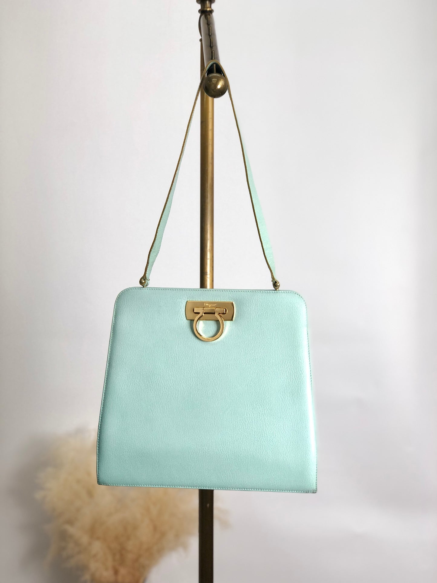 Salvatore Ferragamo Gancini Shoulder bag Light Blue Vintage gvnagm