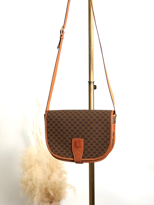 CELINE Macadam Blason Flap Shoulder bag Brown Vintage 2gysan