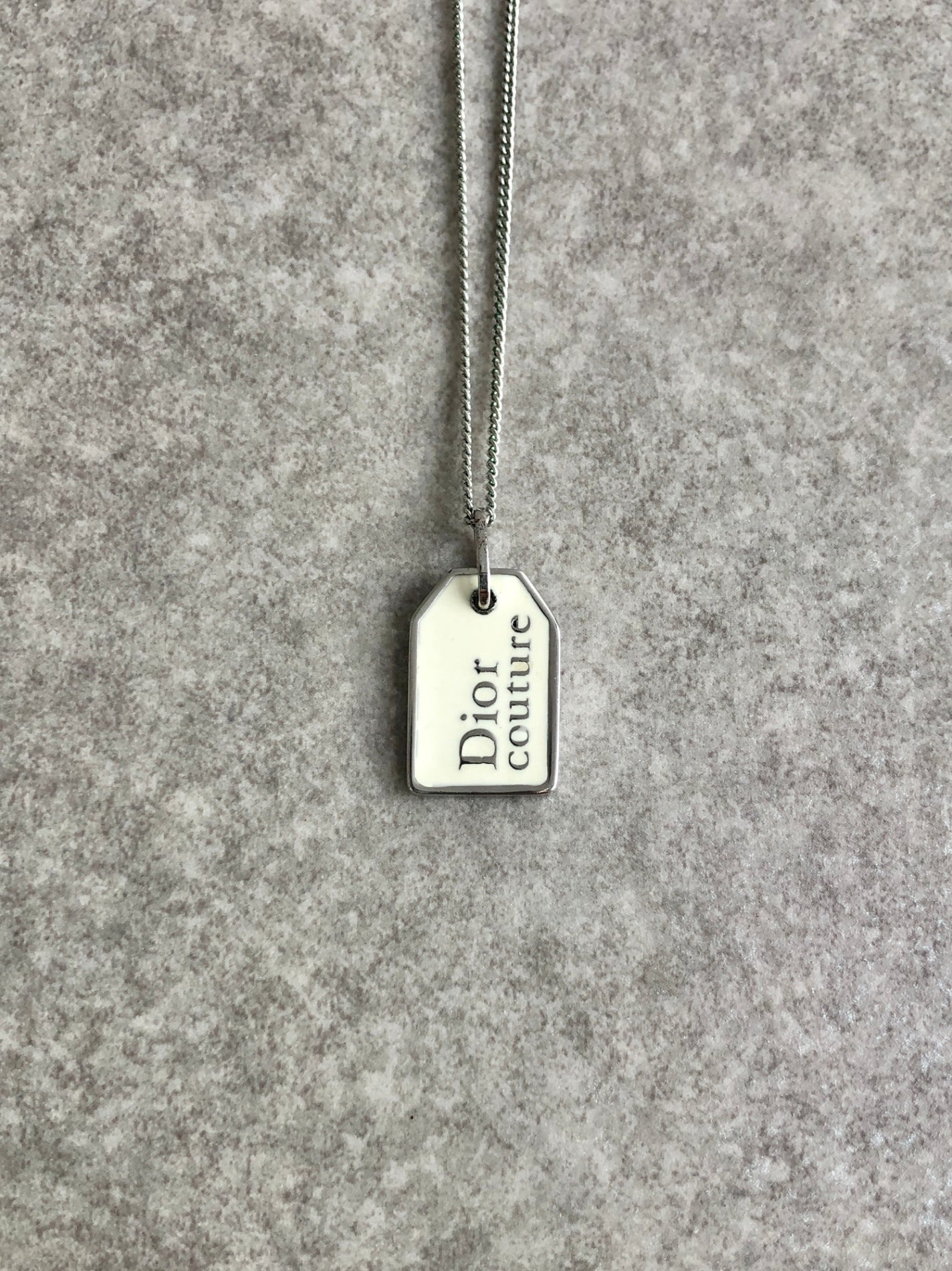 Christian Dior Logo Necklace White Vintage ncud5k