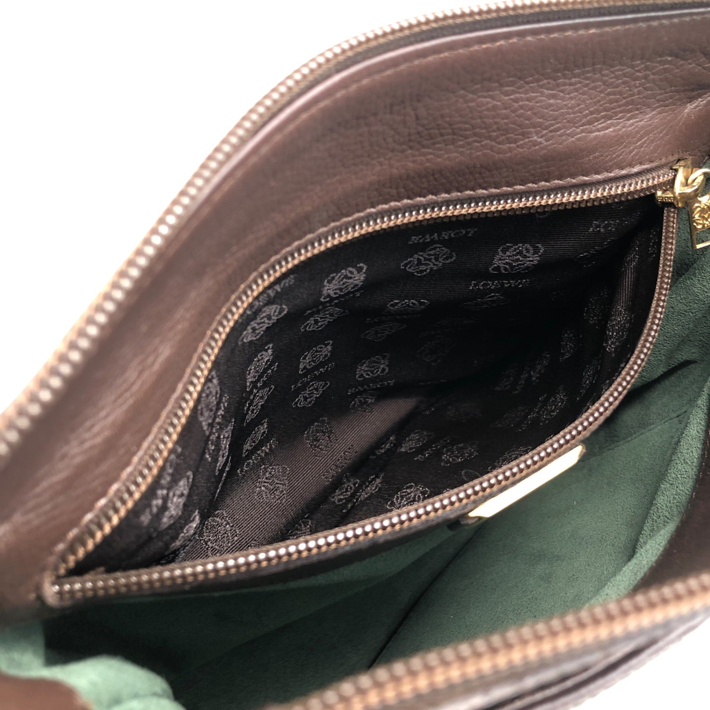 LOEWE Logo Embossed Shoulder bag Brown Vintage fudn6n