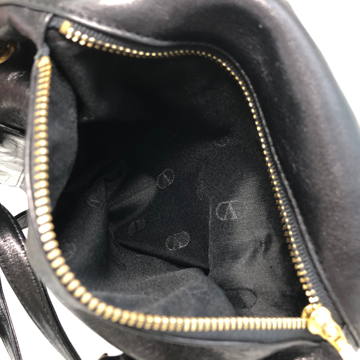 VALENTINO GARAVANI Medal Motif Backpack Black Vintage y7zdsr