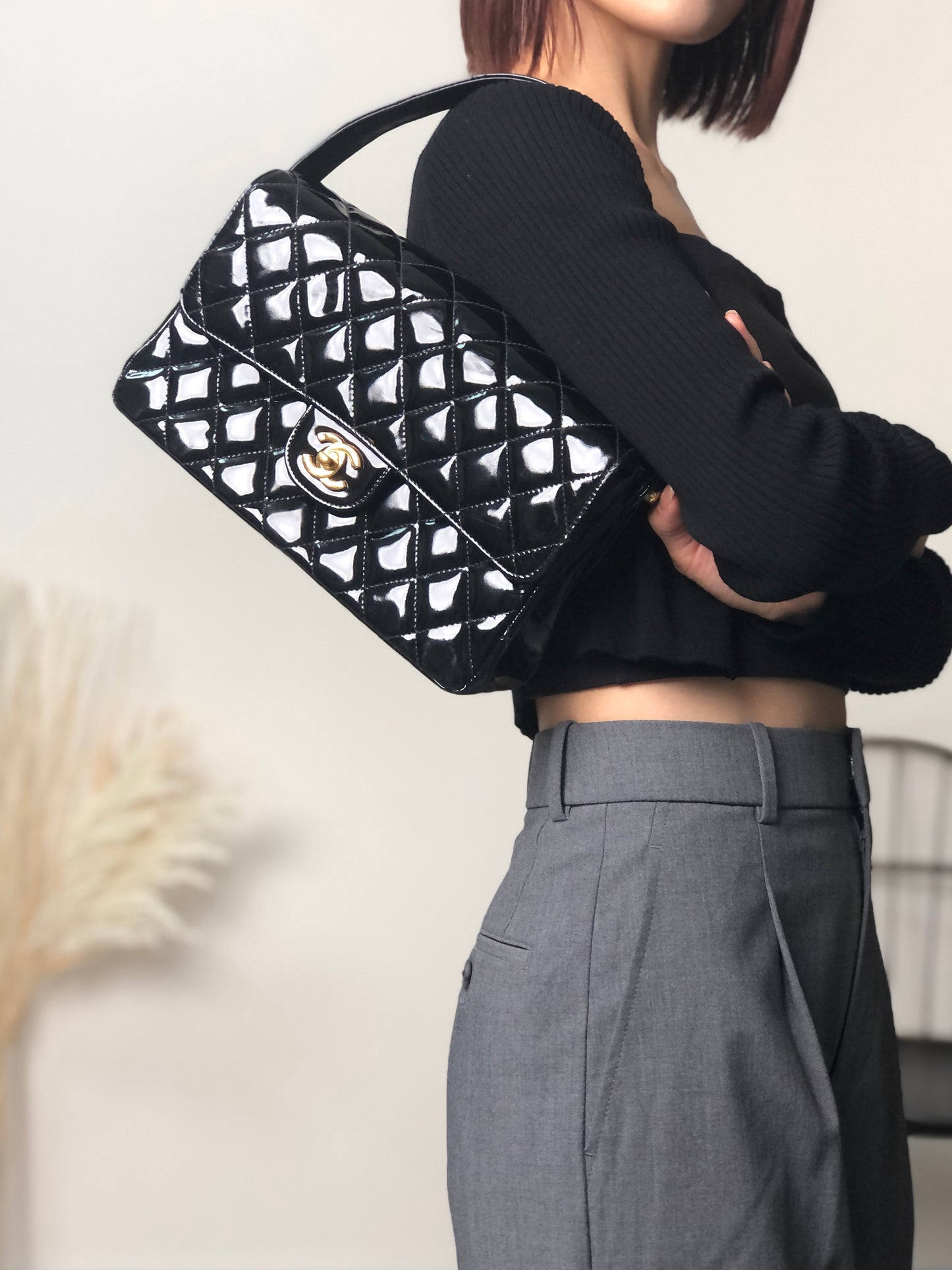 CHANEL Matelasse Coco Mark 手提包黑色復古 kdmcy3