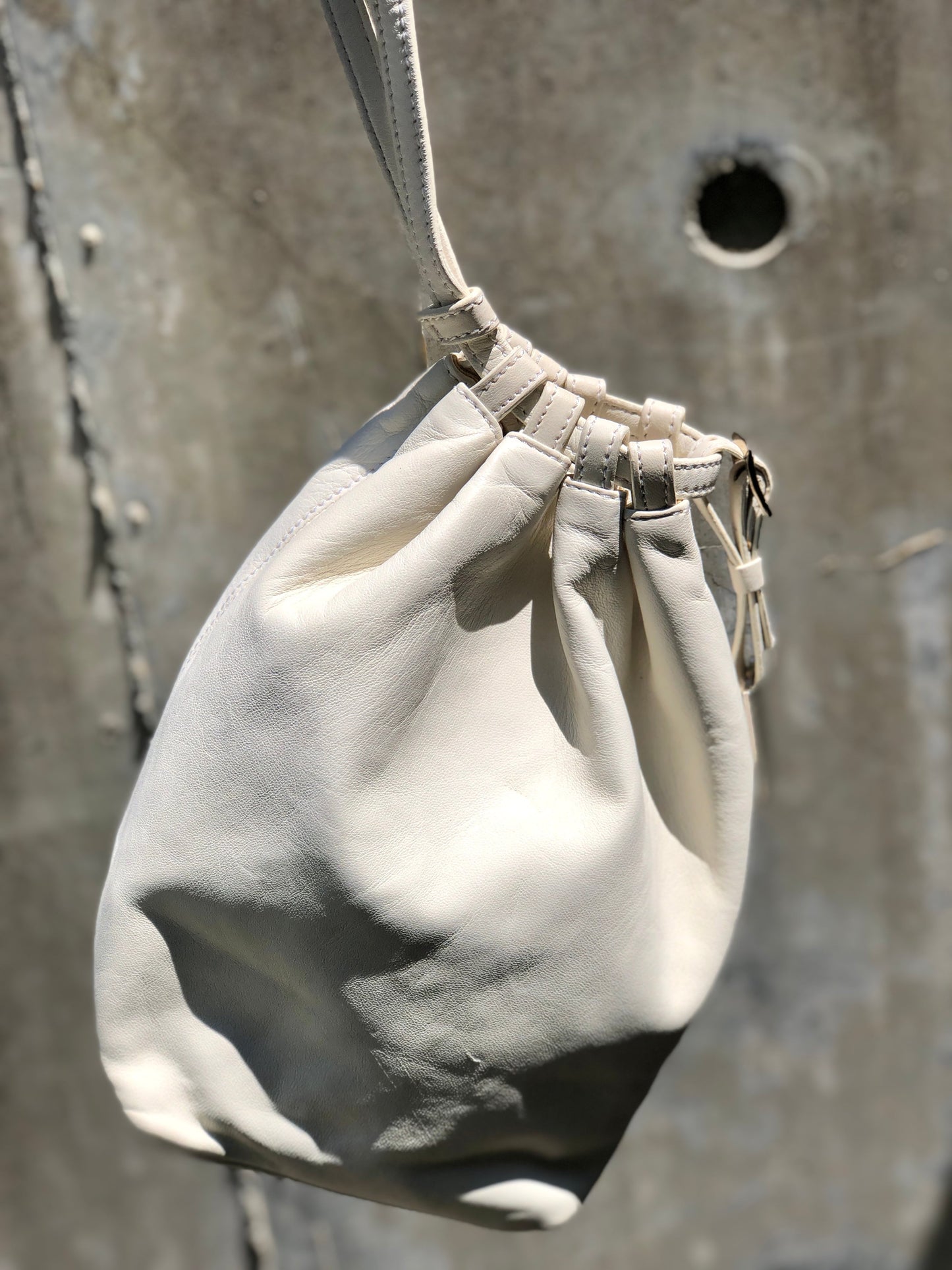CELINE Logo Drawstring Handbag White Vintage Old Celine em8cxw