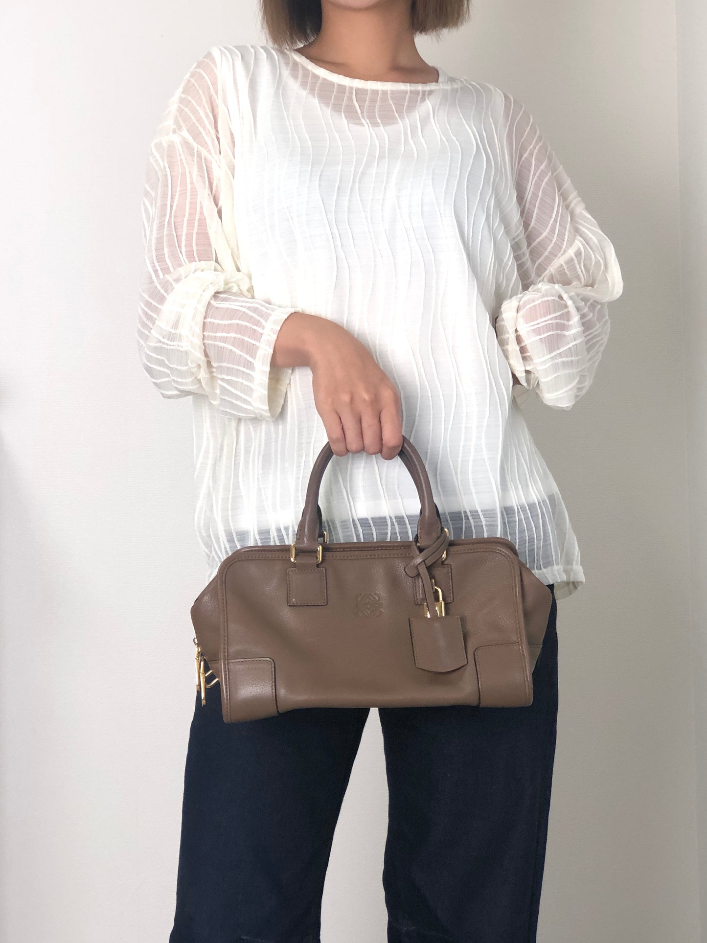 LOEWE Amazona28 Anagram Small Boston bag Handbag Beige Vintage euhpr8