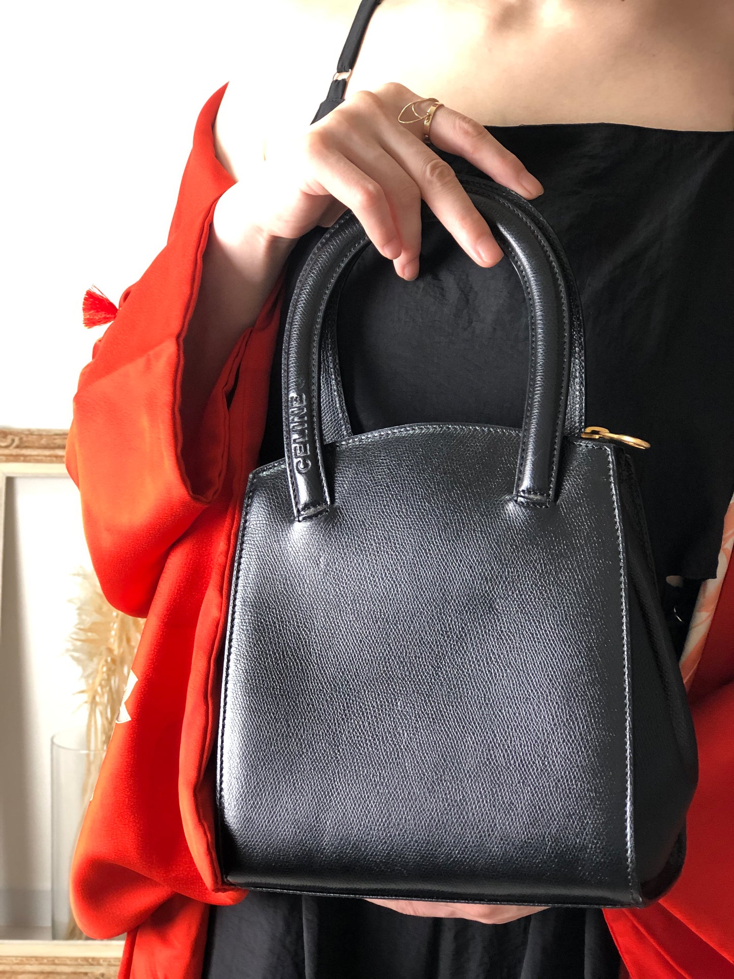 CELINE Logo Embossed Handbag Black Vintage b6gjb2