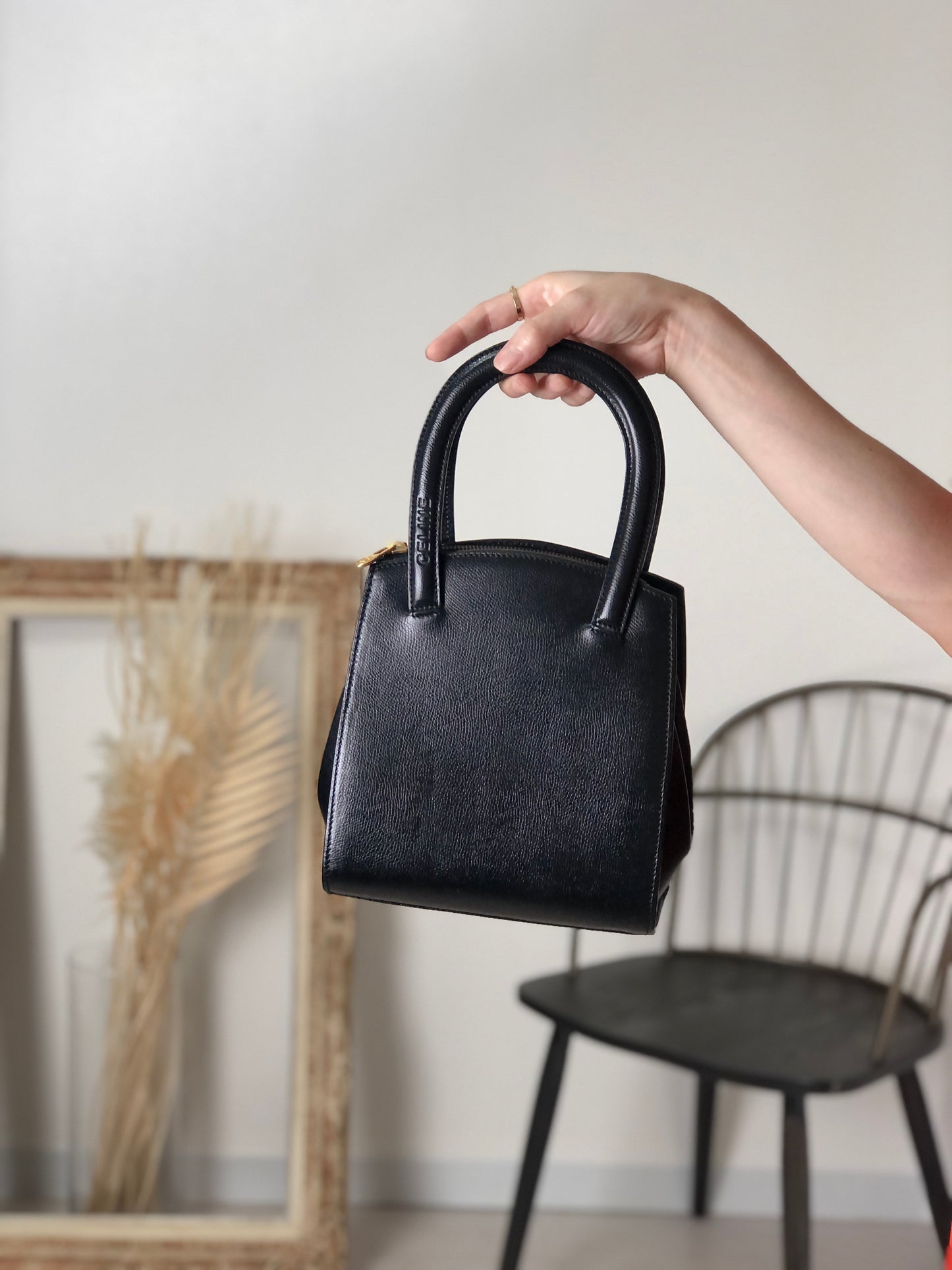 CELINE Logo Embossed Handbag Black Vintage b6gjb2
